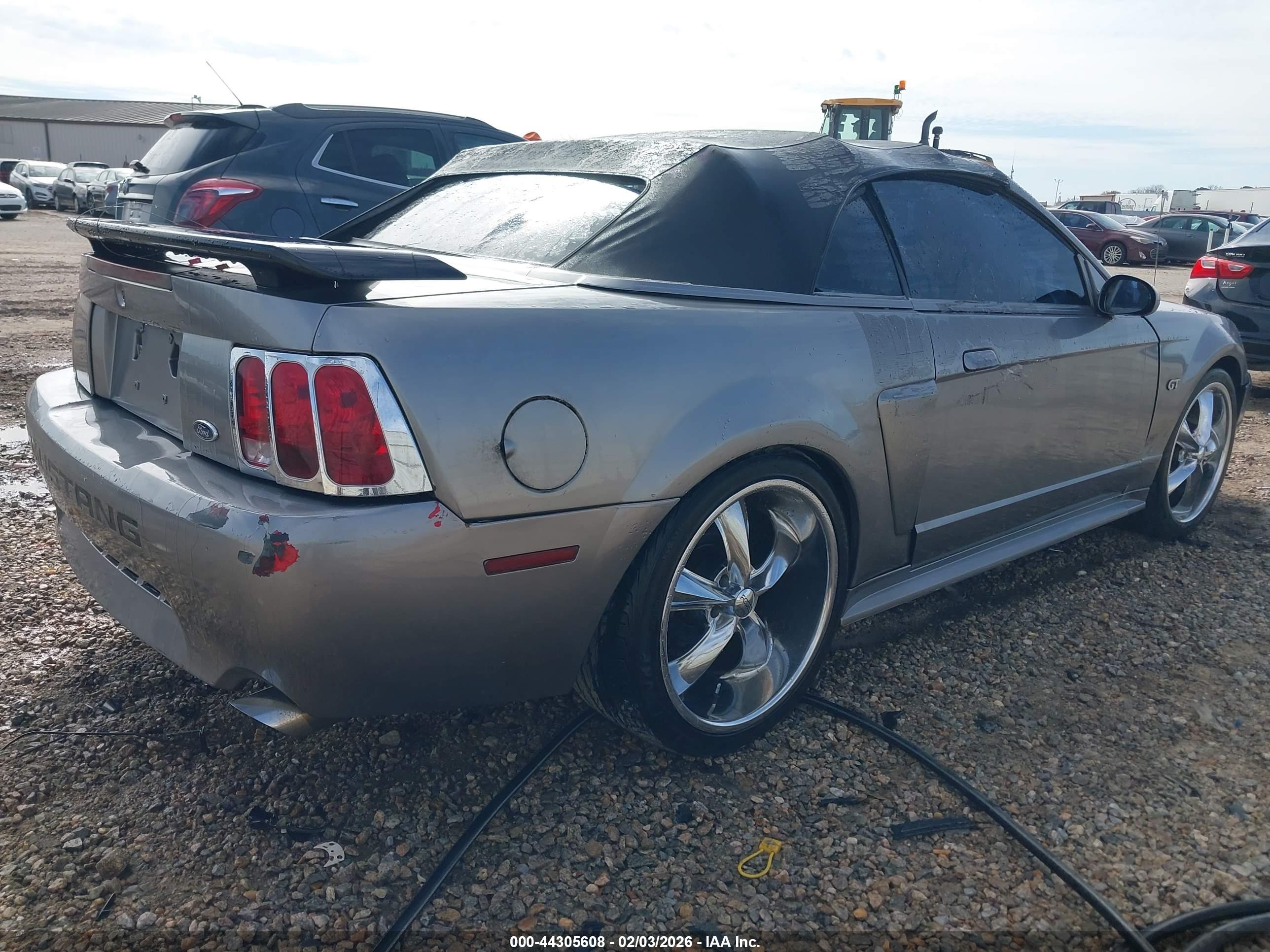 FORD MUSTANG image 4