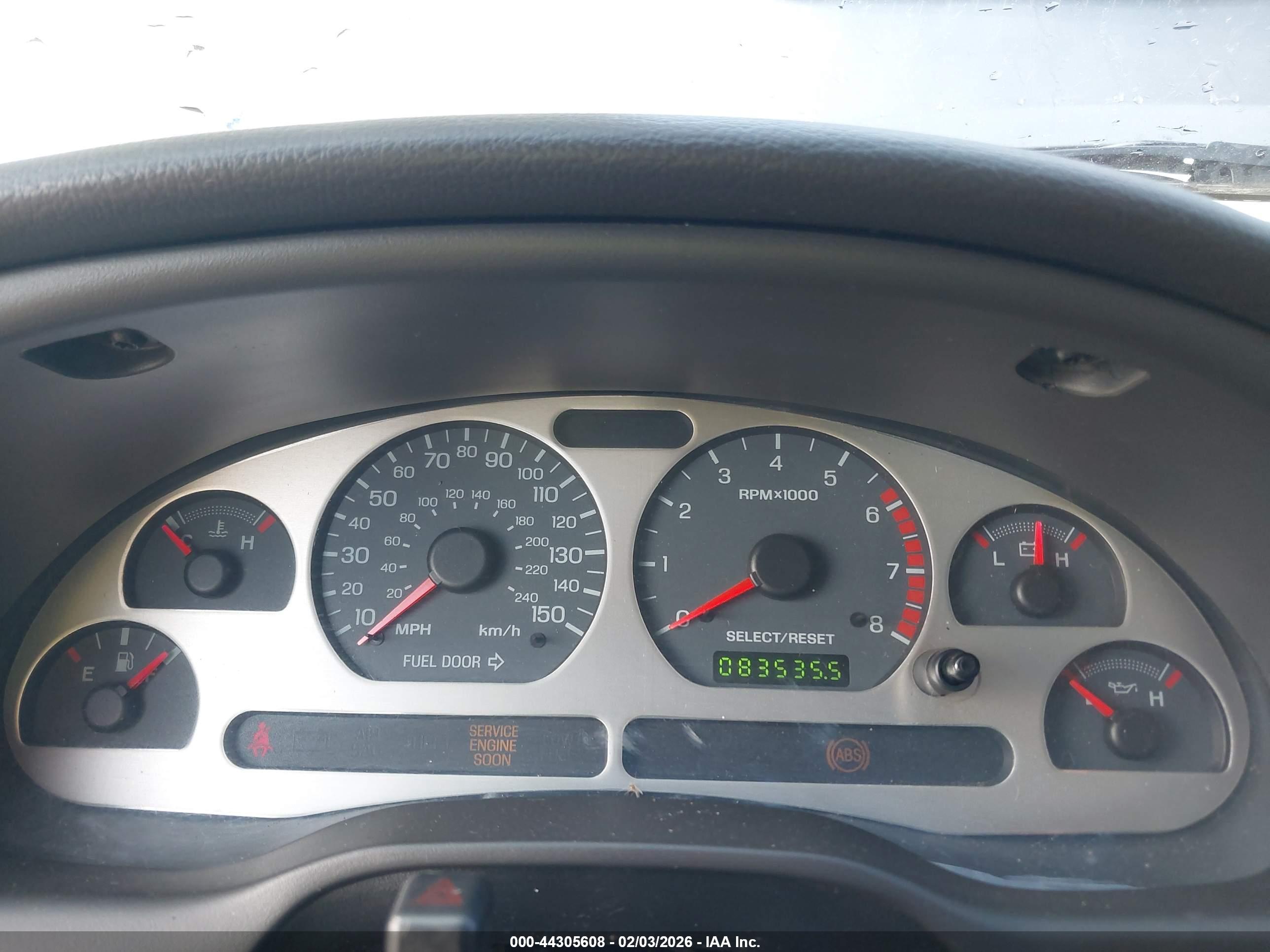 FORD MUSTANG image 7