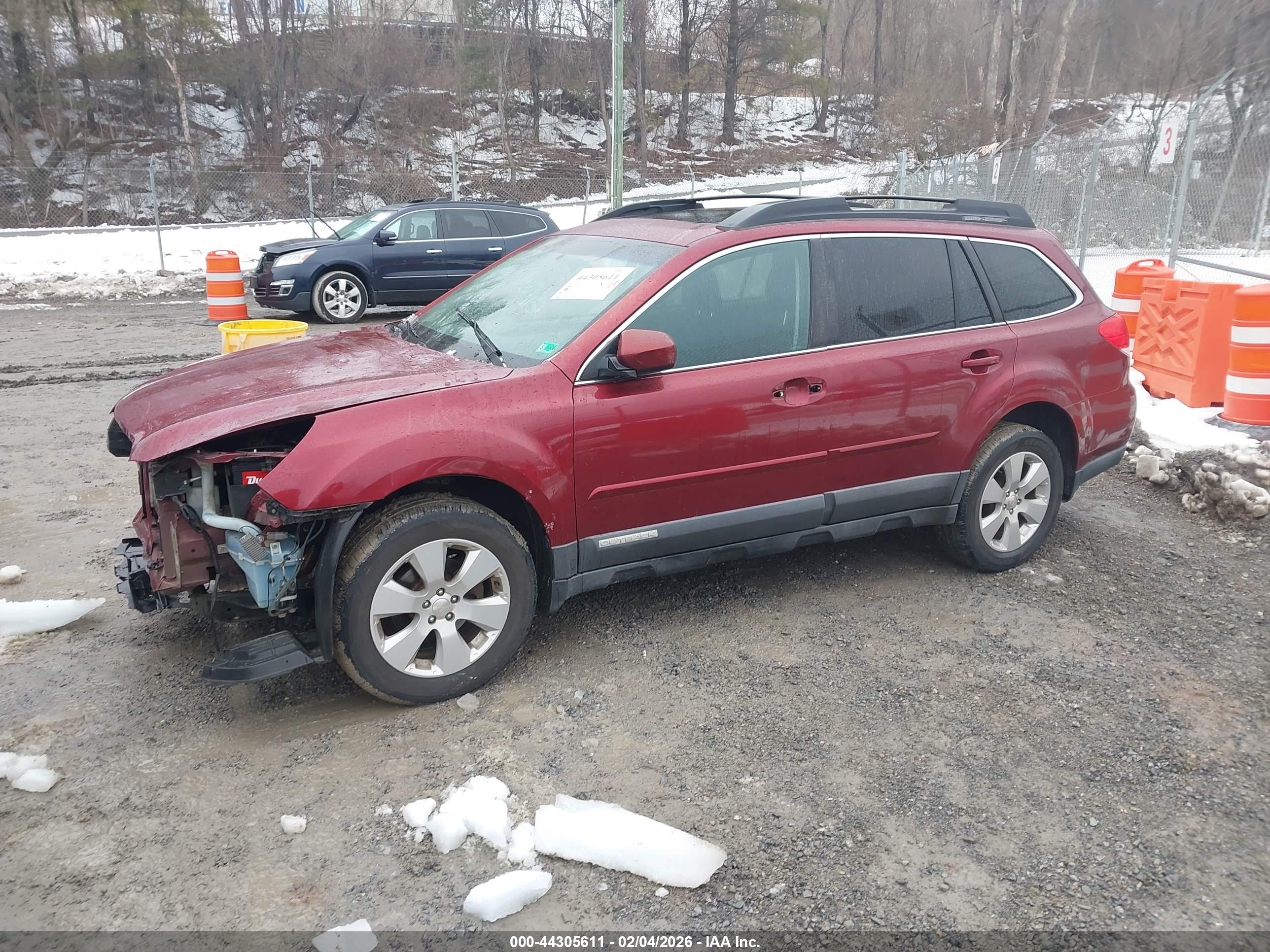 SUBARU OUTBACK image 2