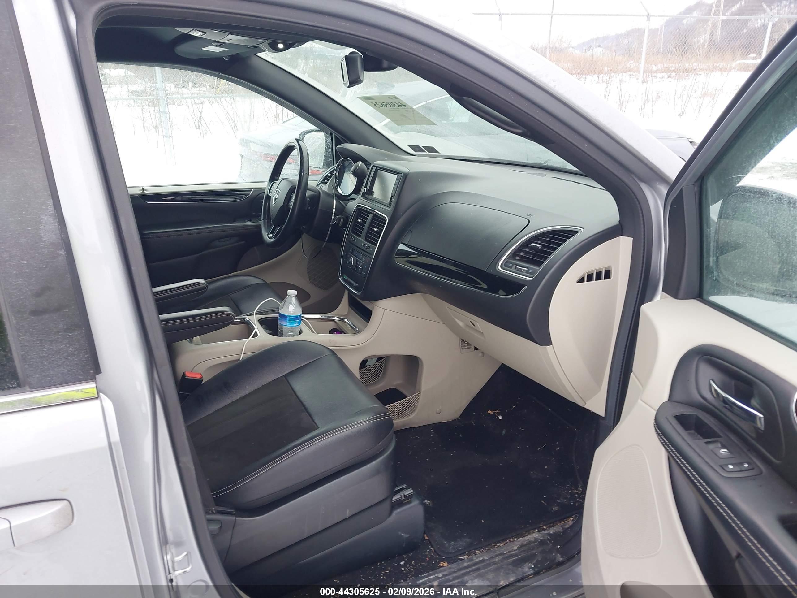 DODGE GRAND image 5