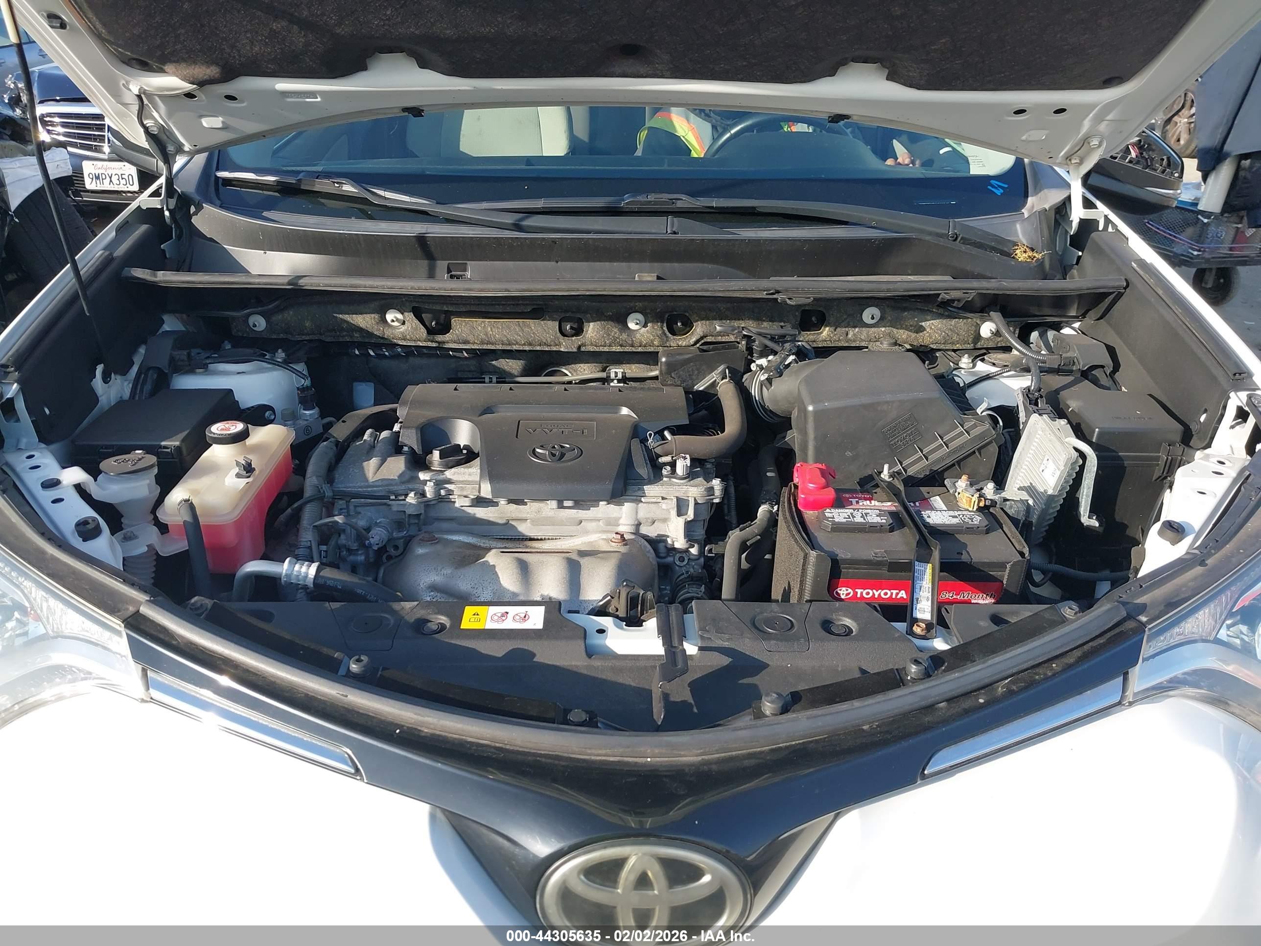 TOYOTA RAV4 image 10