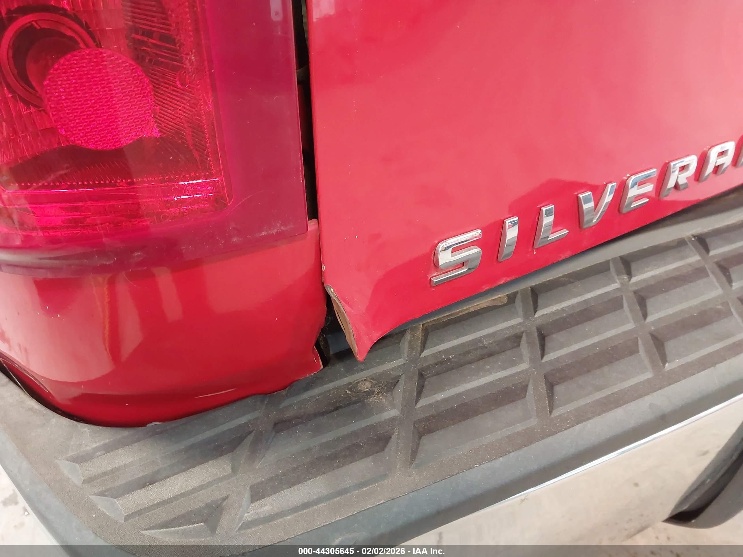 CHEVROLET SILVERADO image 6