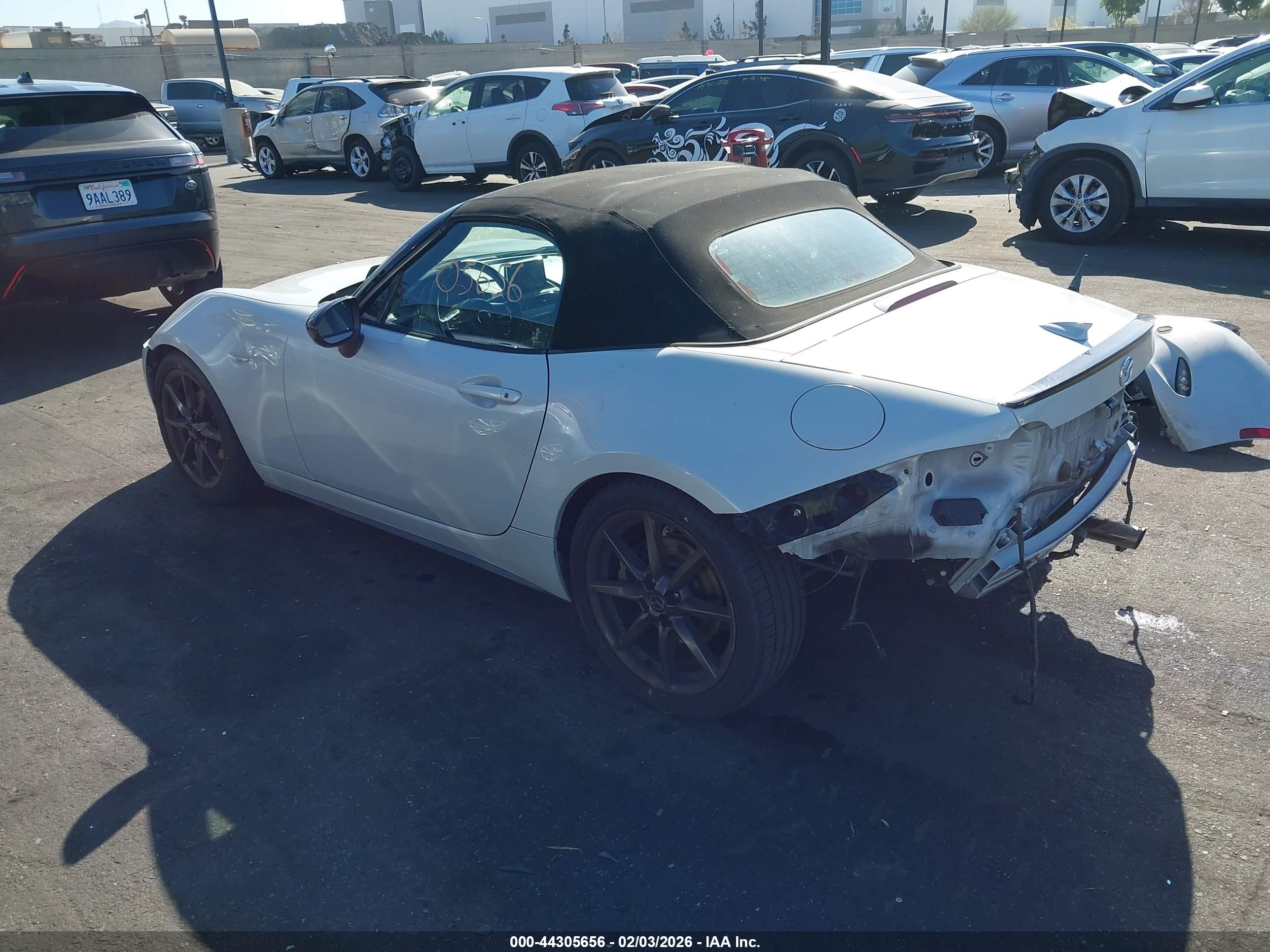 MAZDA MX-5 image 3