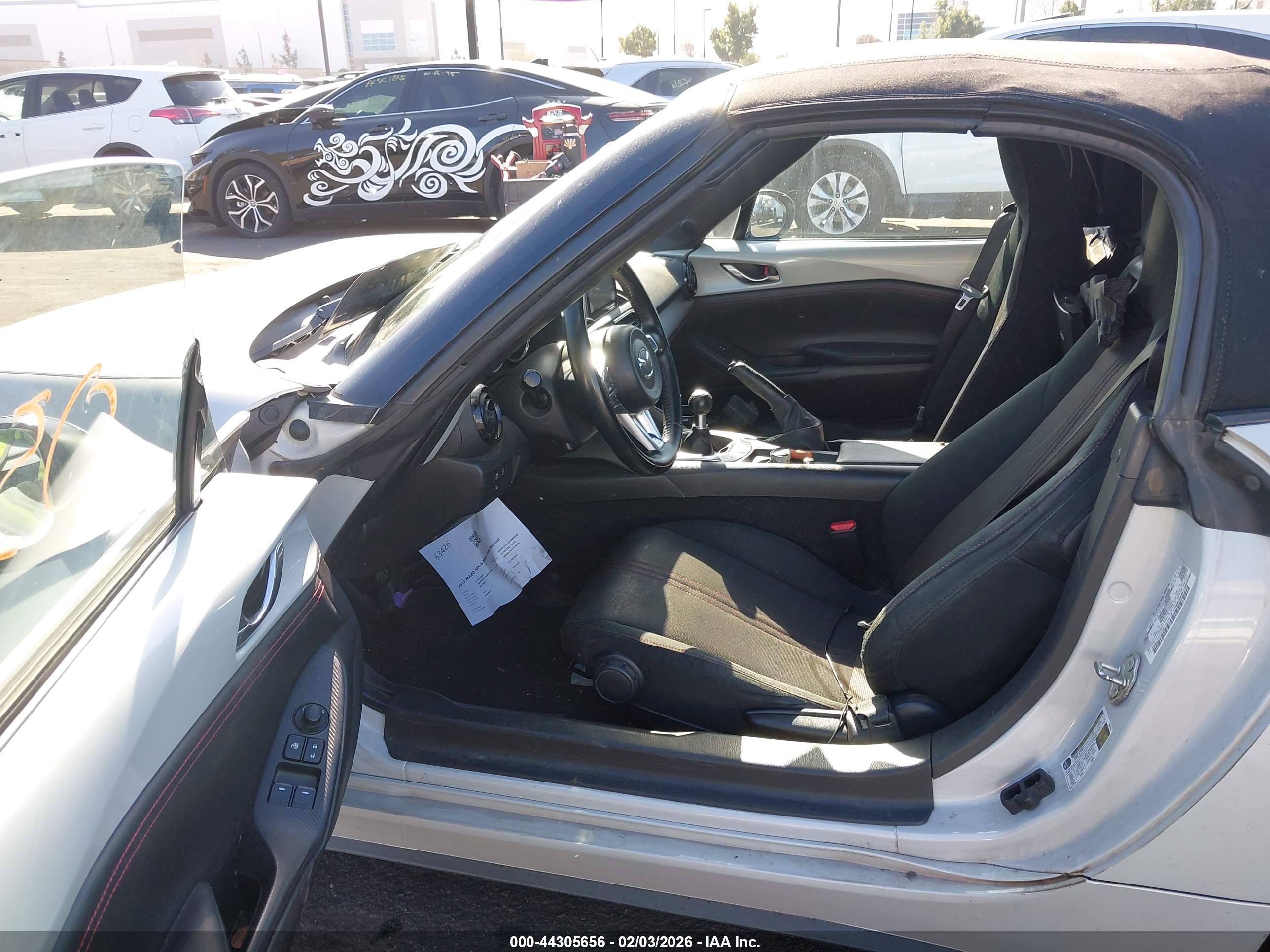 MAZDA MX-5 image 5