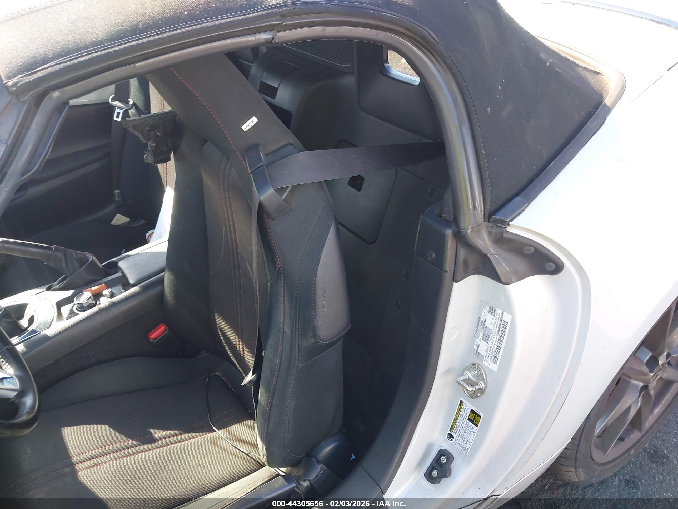 MAZDA MX-5 image 8