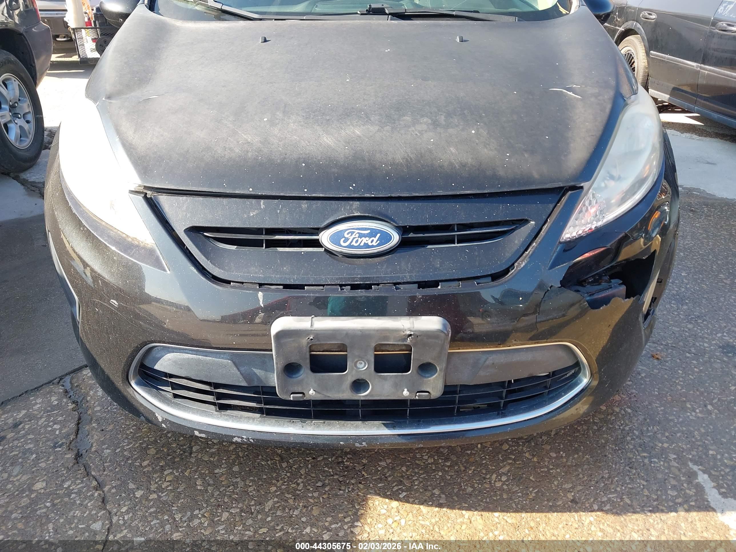 FORD FIESTA image 6