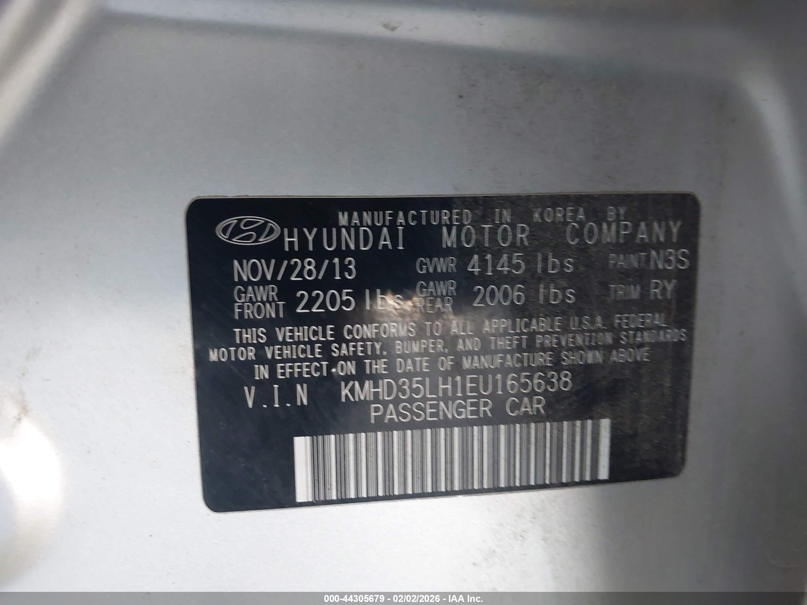 HYUNDAI ELANTRA image 9