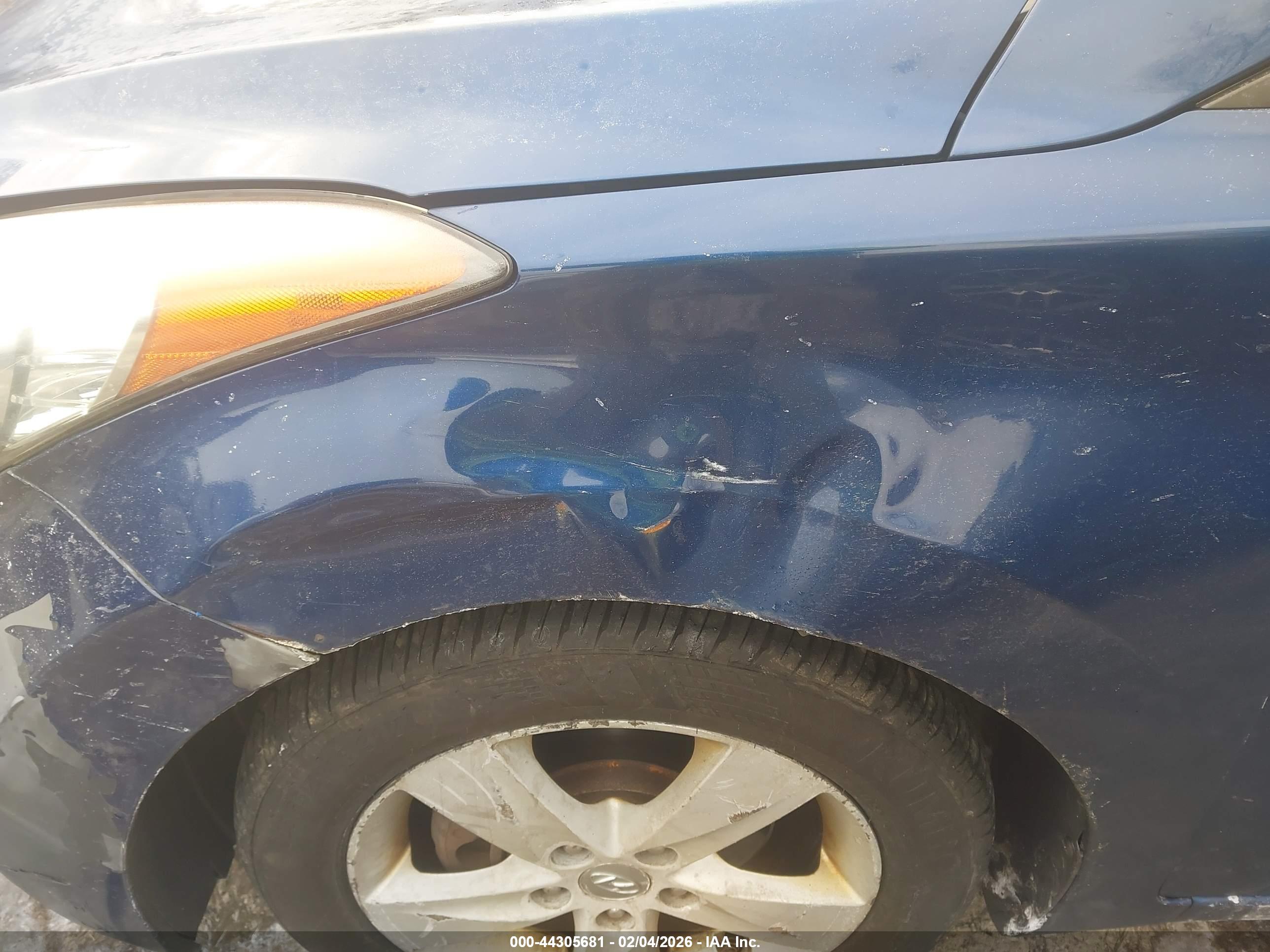 HYUNDAI ELANTRA image 6