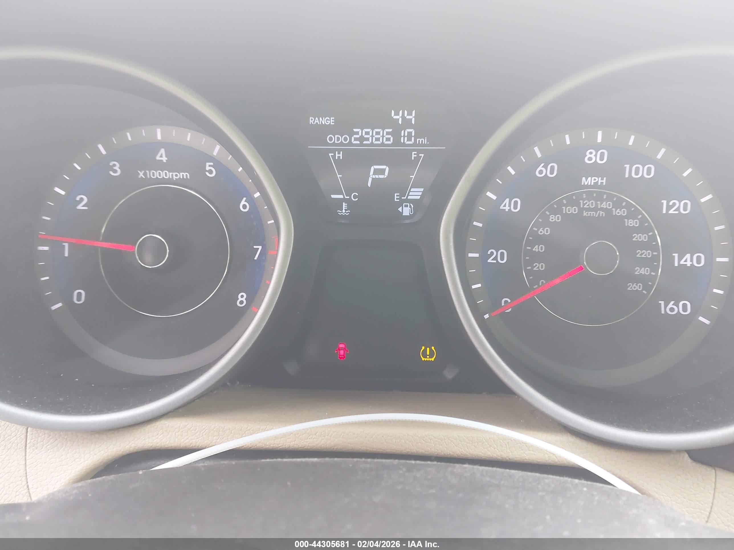 HYUNDAI ELANTRA image 7