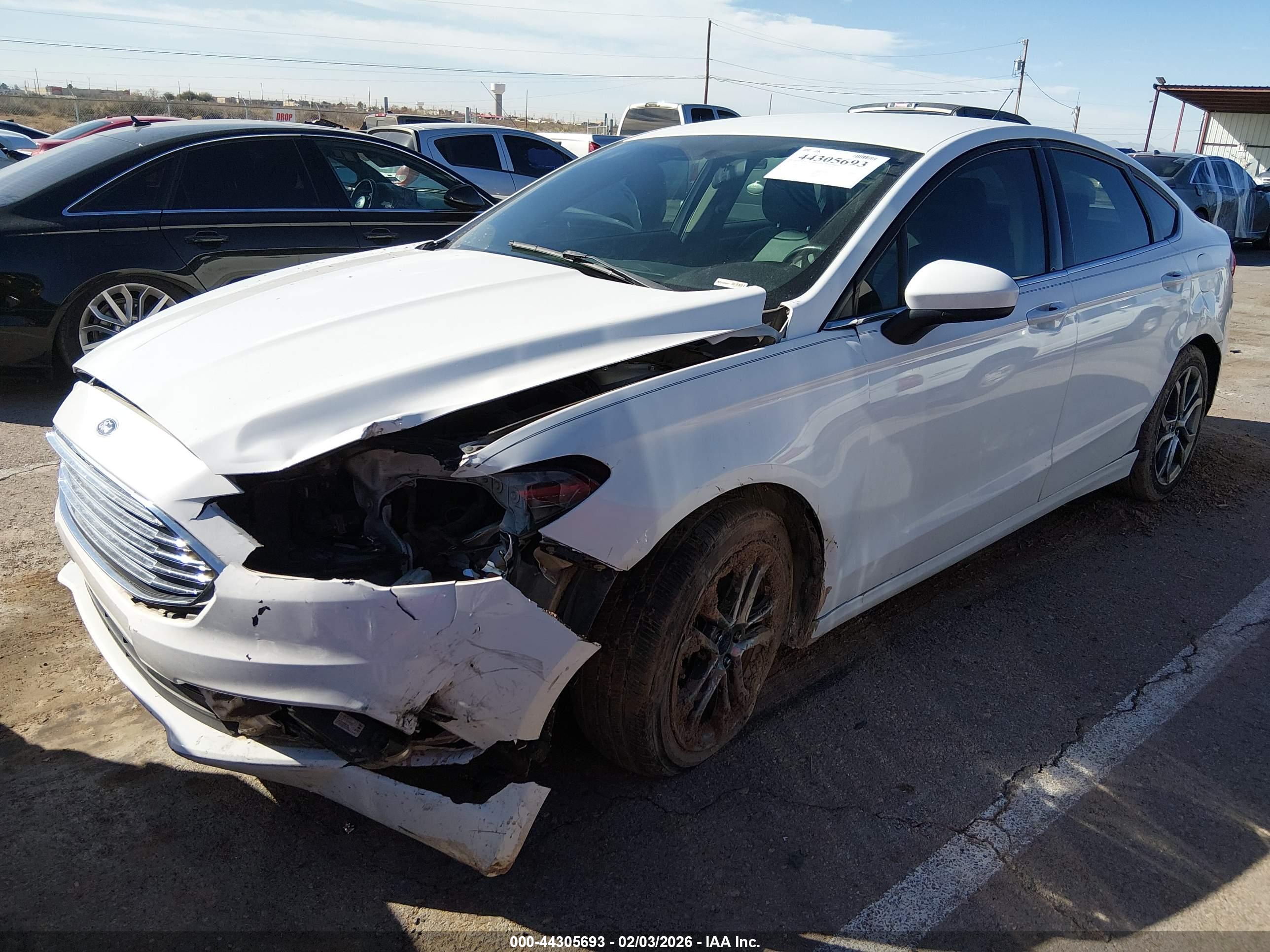 FORD FUSION image 2