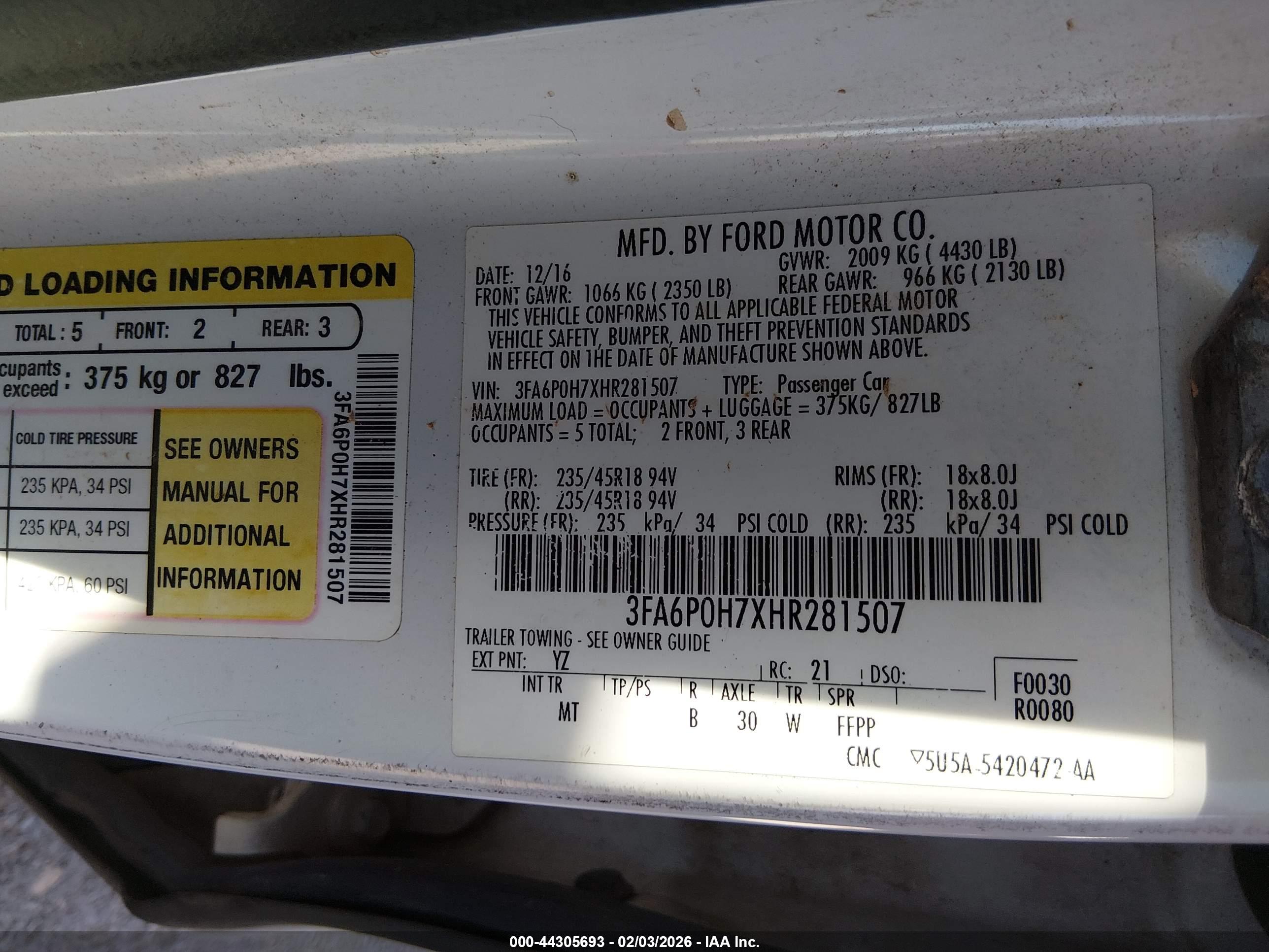 FORD FUSION image 9