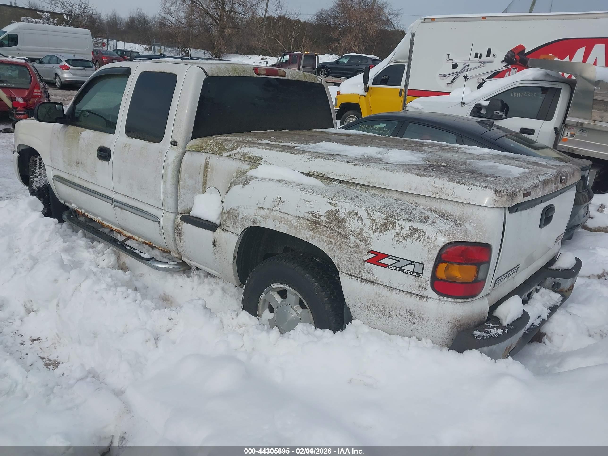 GMC SIERRA image 3