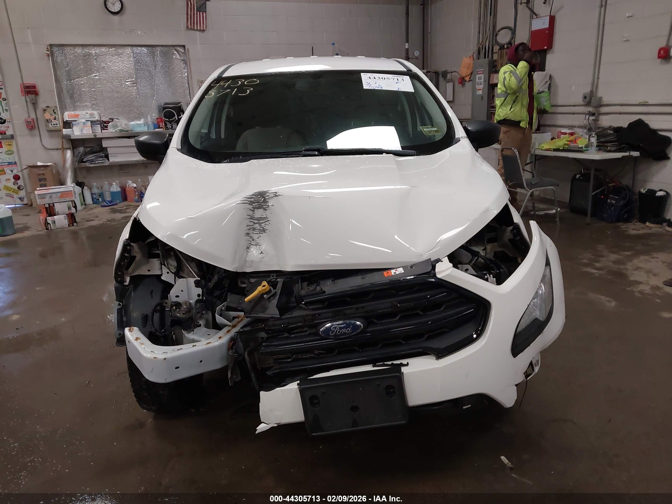 FORD ECOSPORT image 6