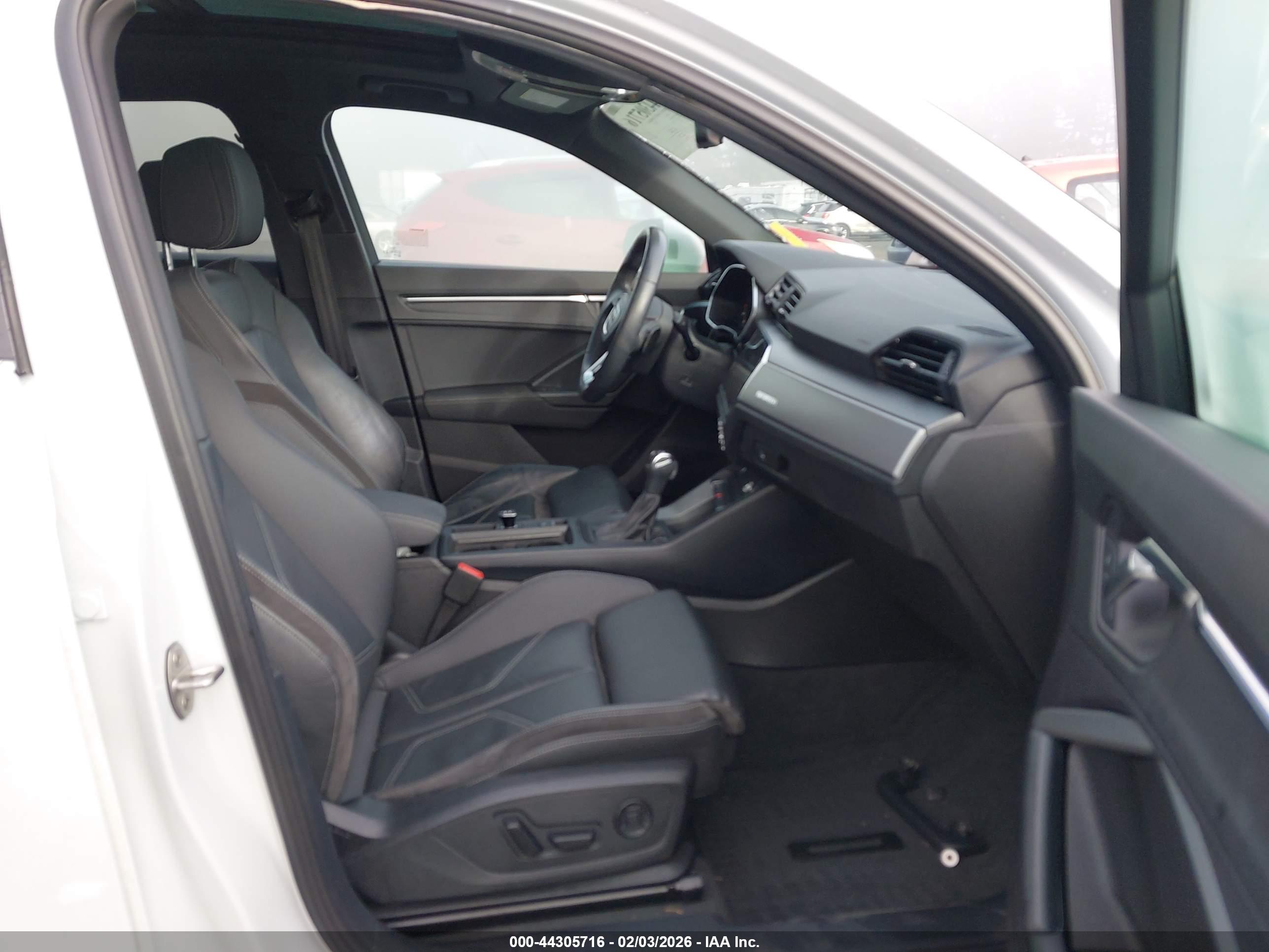 AUDI Q3 image 5