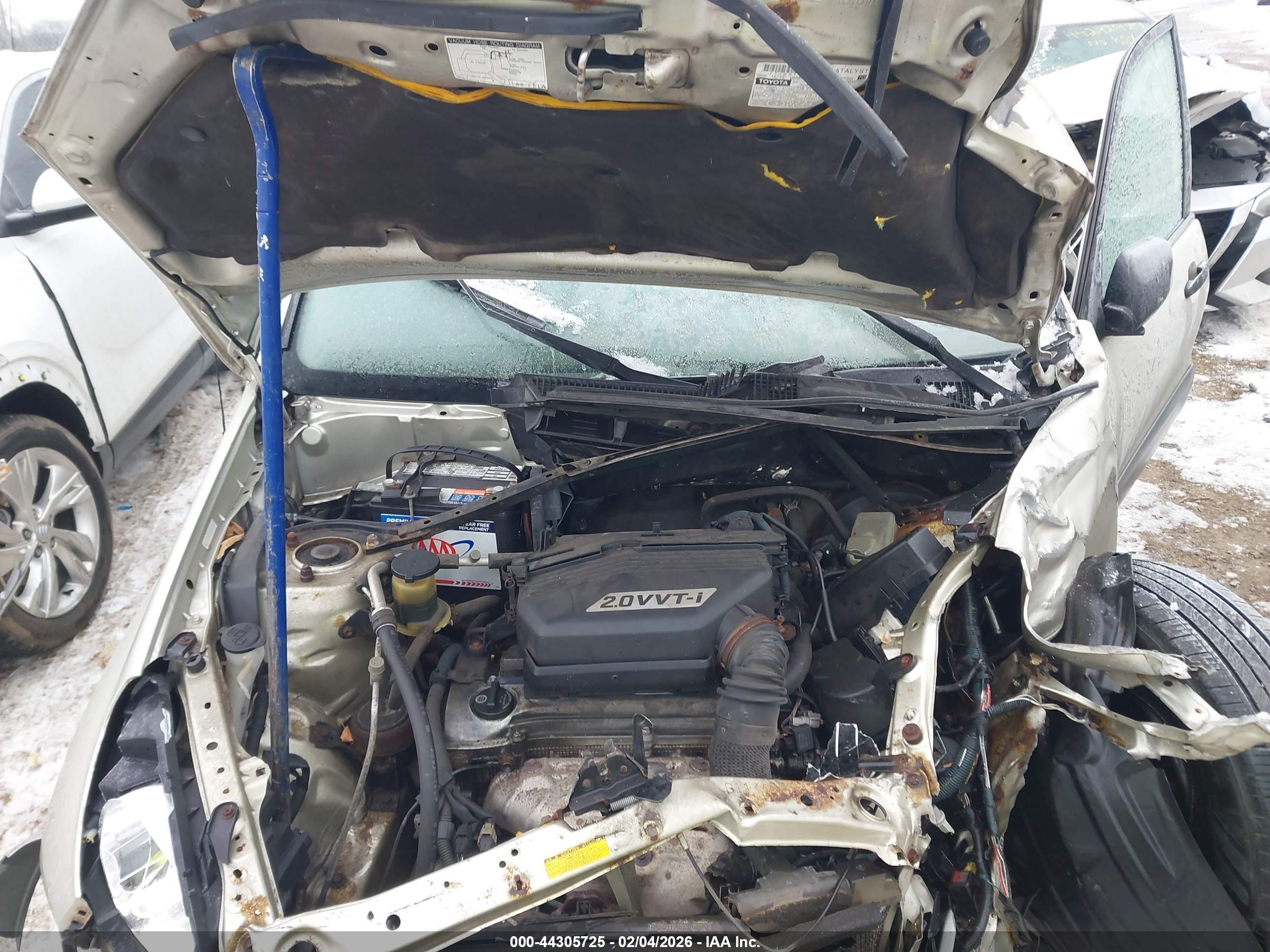 TOYOTA RAV4 image 10