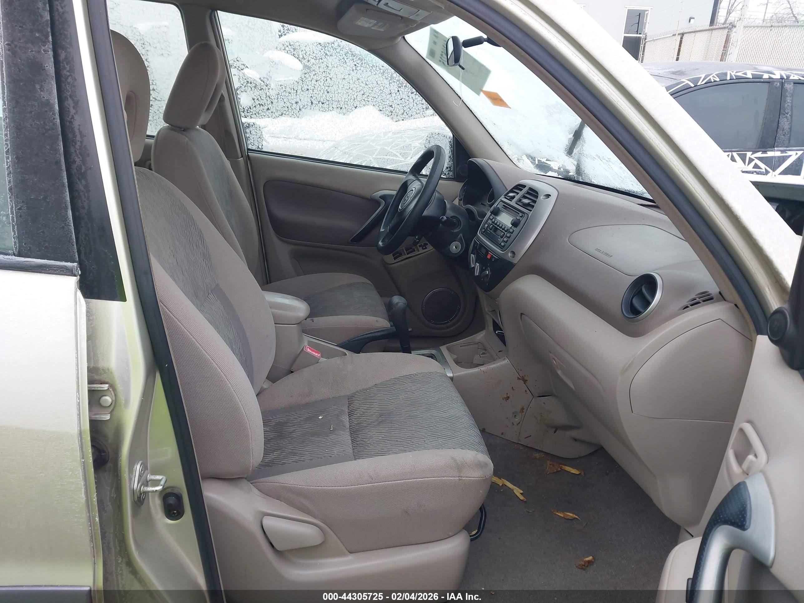 TOYOTA RAV4 image 5