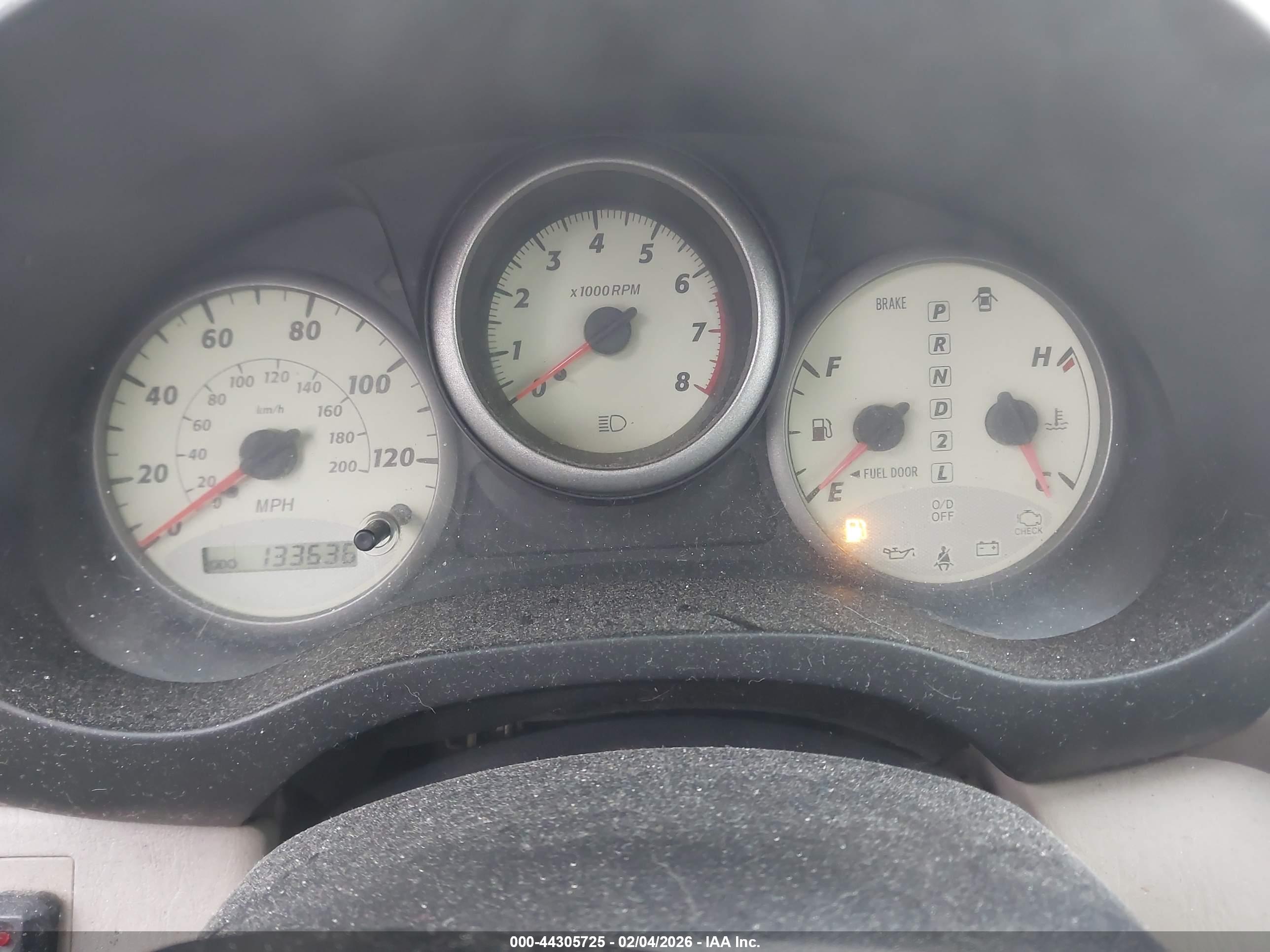 TOYOTA RAV4 image 7