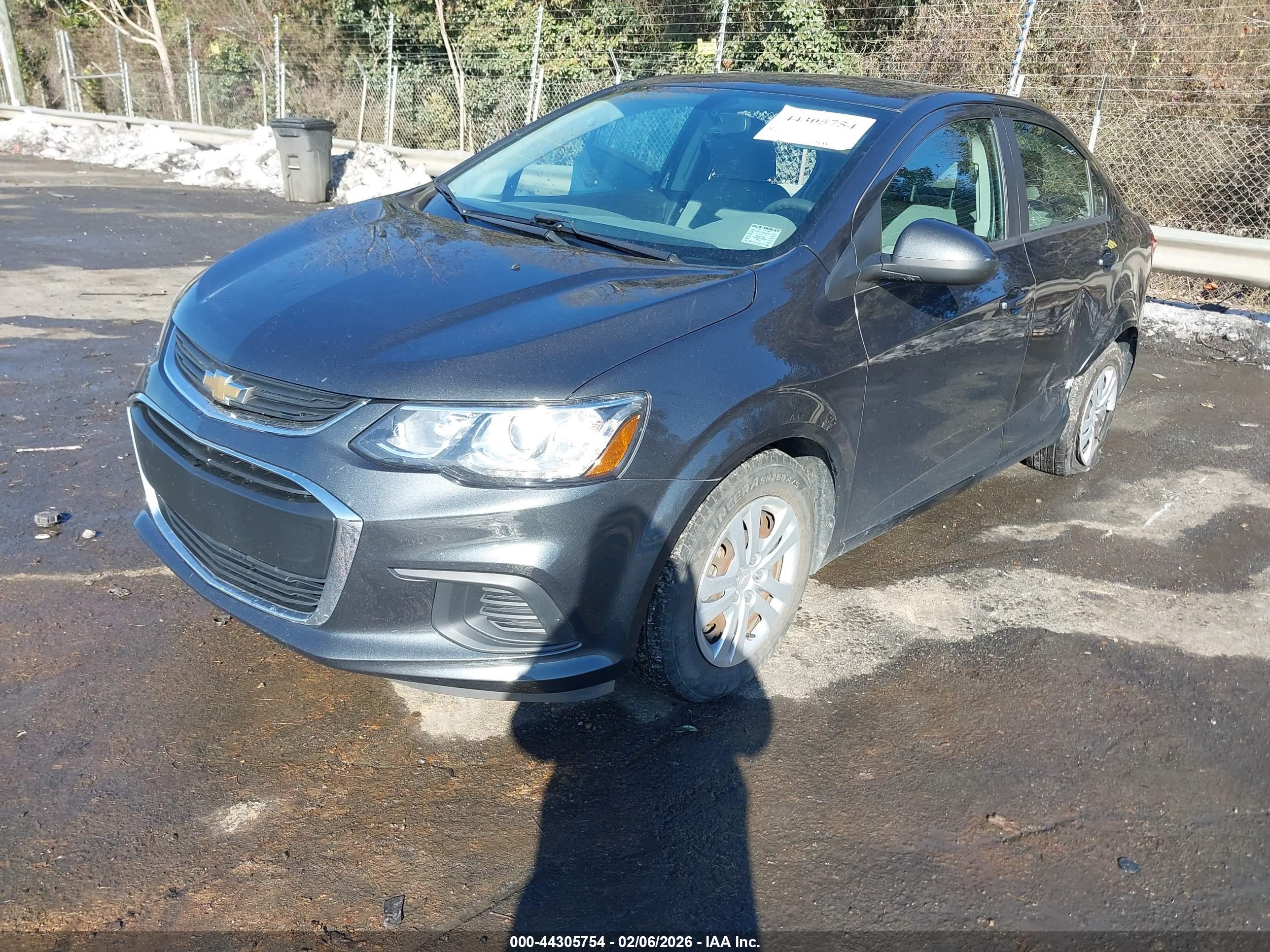 CHEVROLET SONIC image 2
