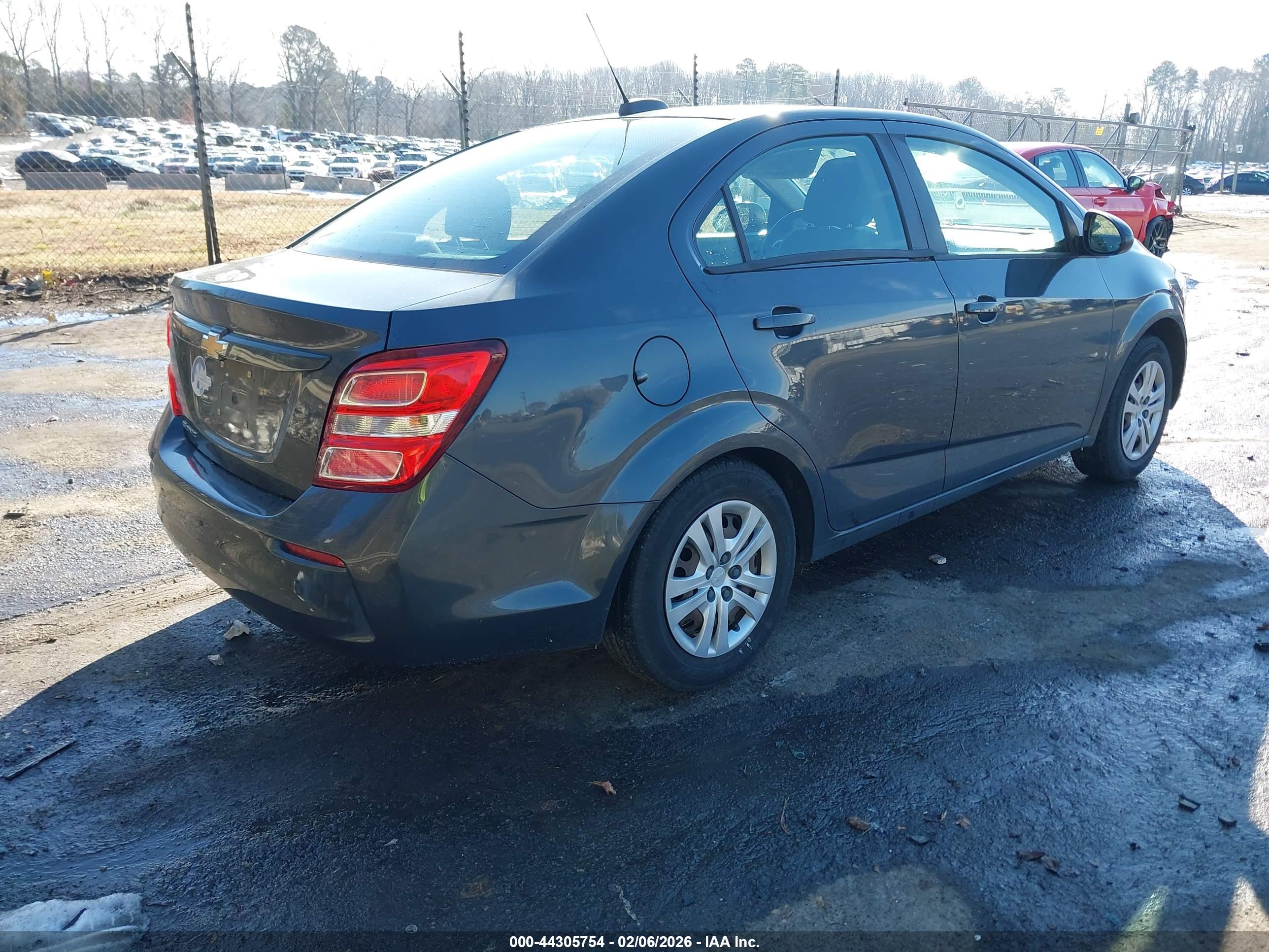 CHEVROLET SONIC image 4