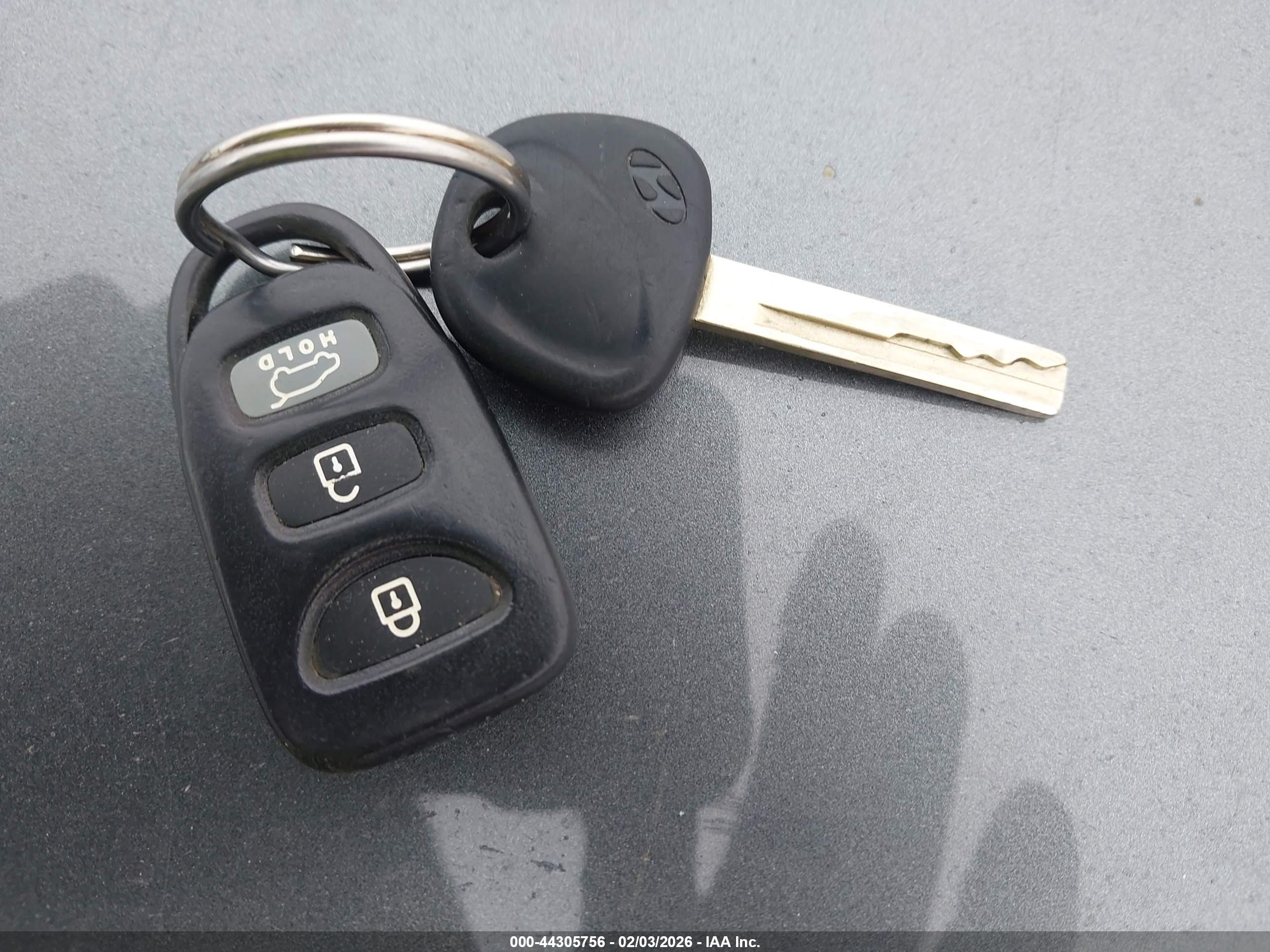 HYUNDAI ELANTRA image 11