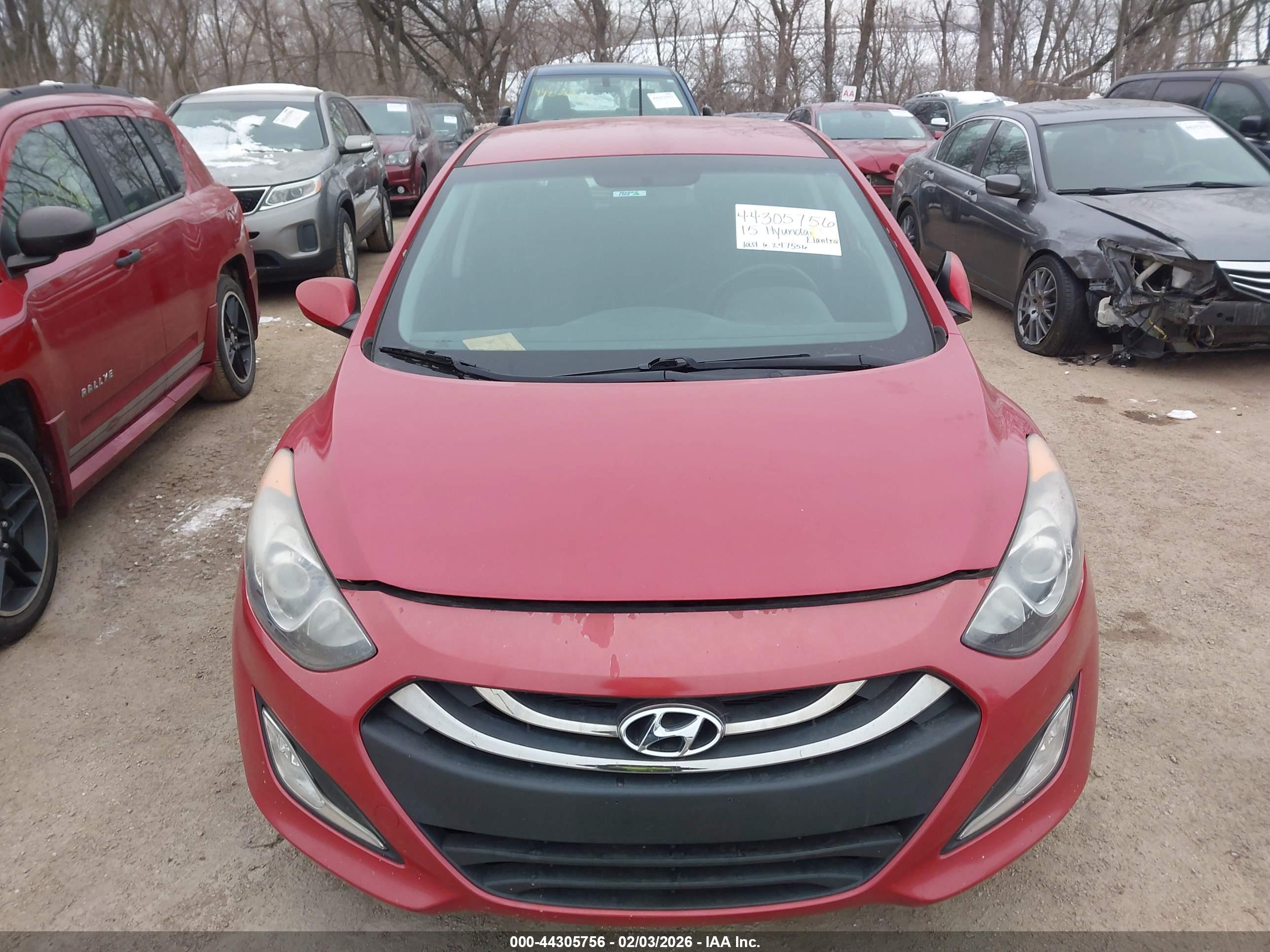 HYUNDAI ELANTRA image 6