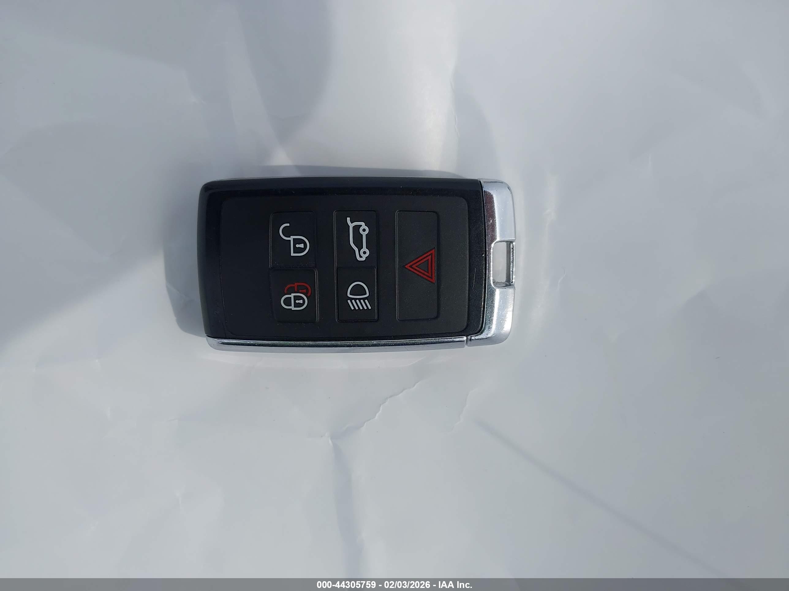 LAND ROVER image 11