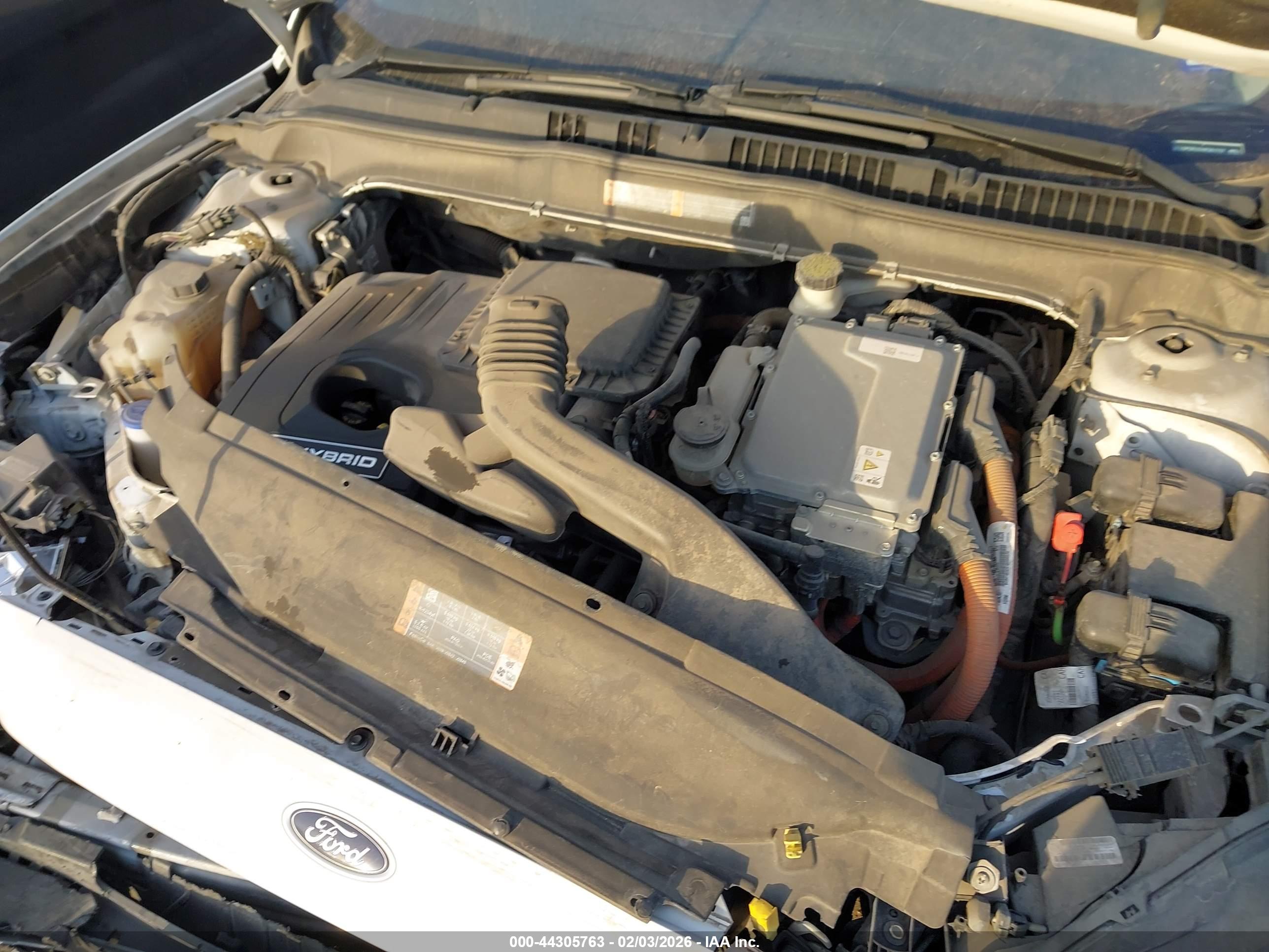 FORD FUSION image 10