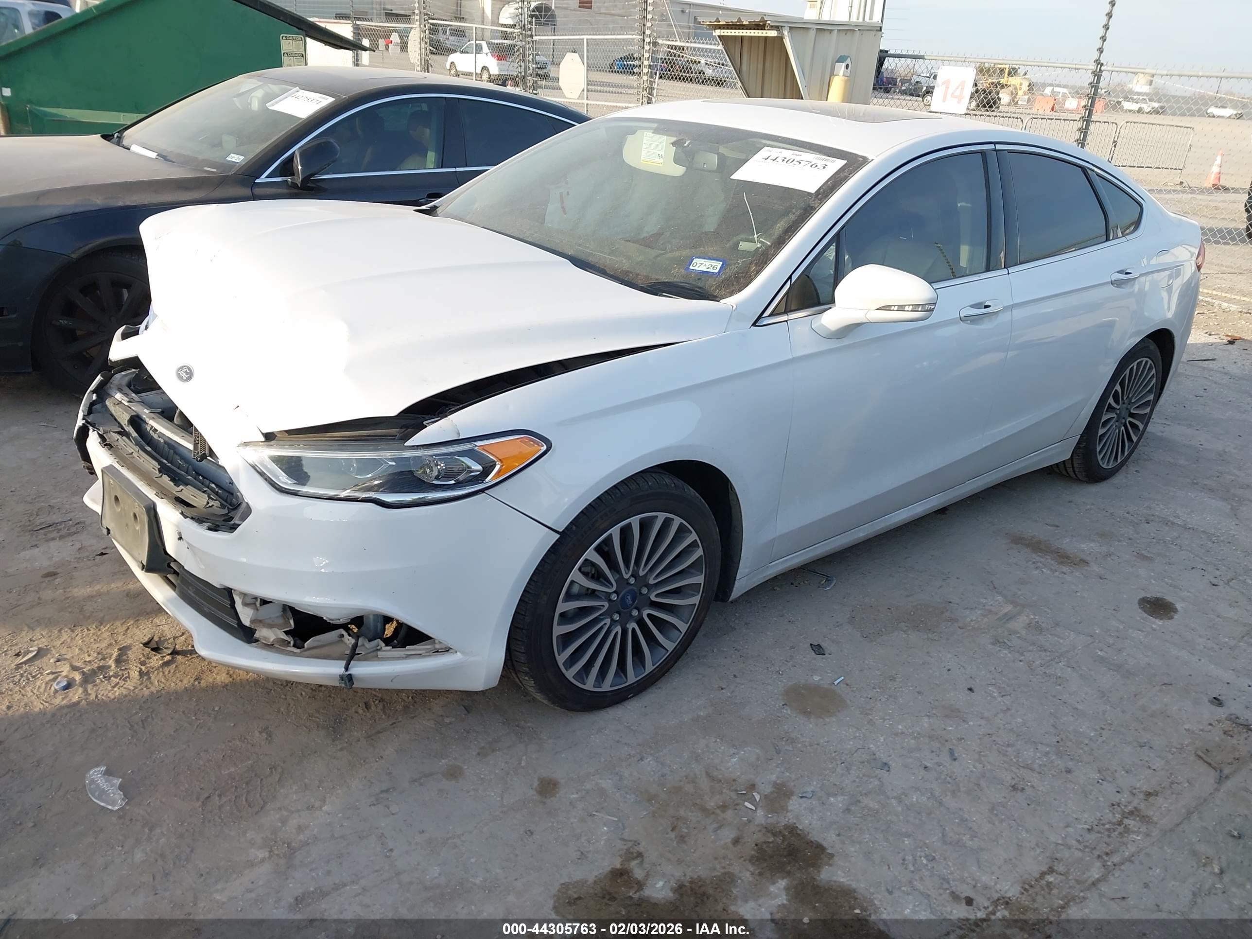 FORD FUSION image 2