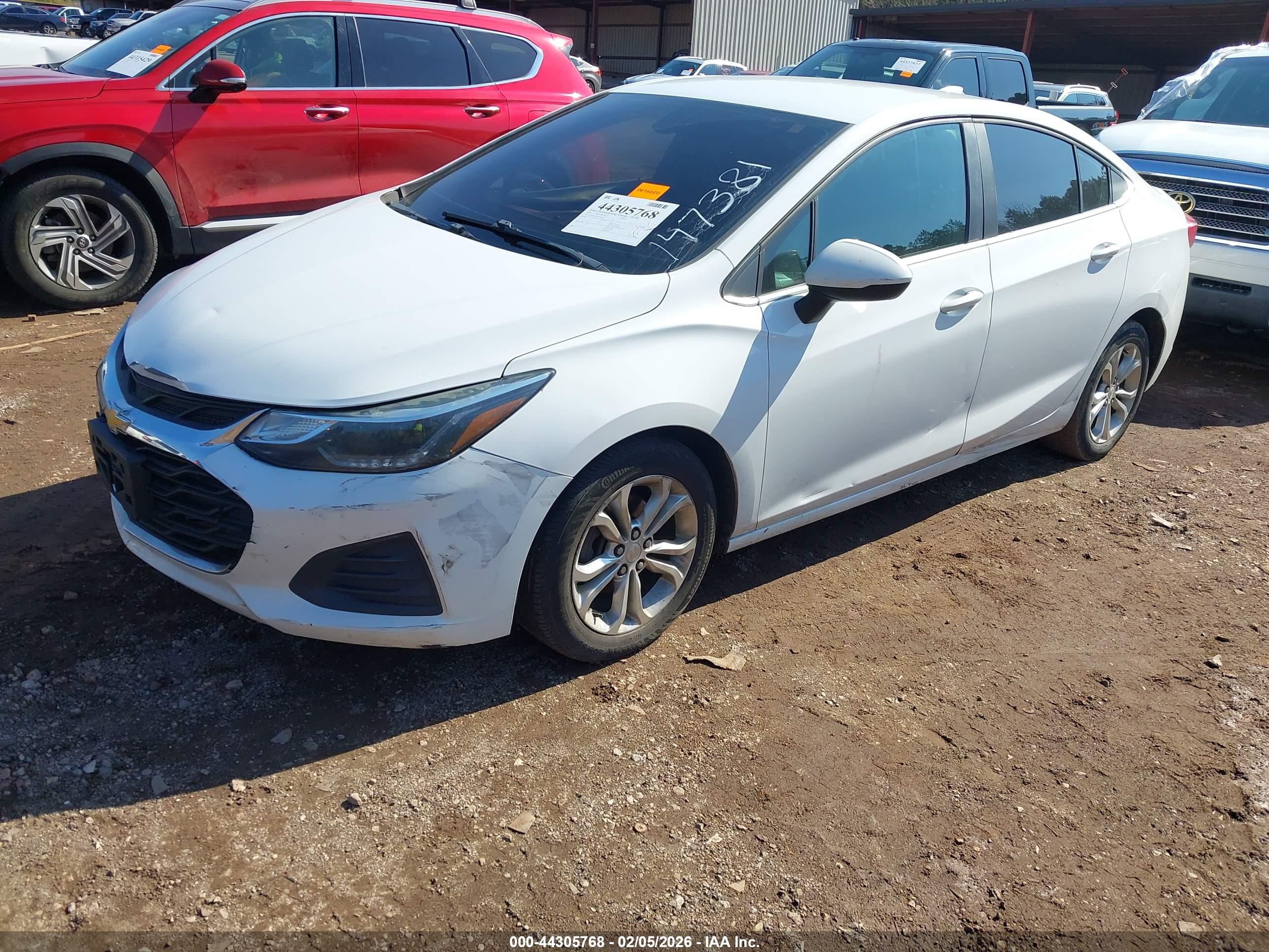 CHEVROLET CRUZE image 2
