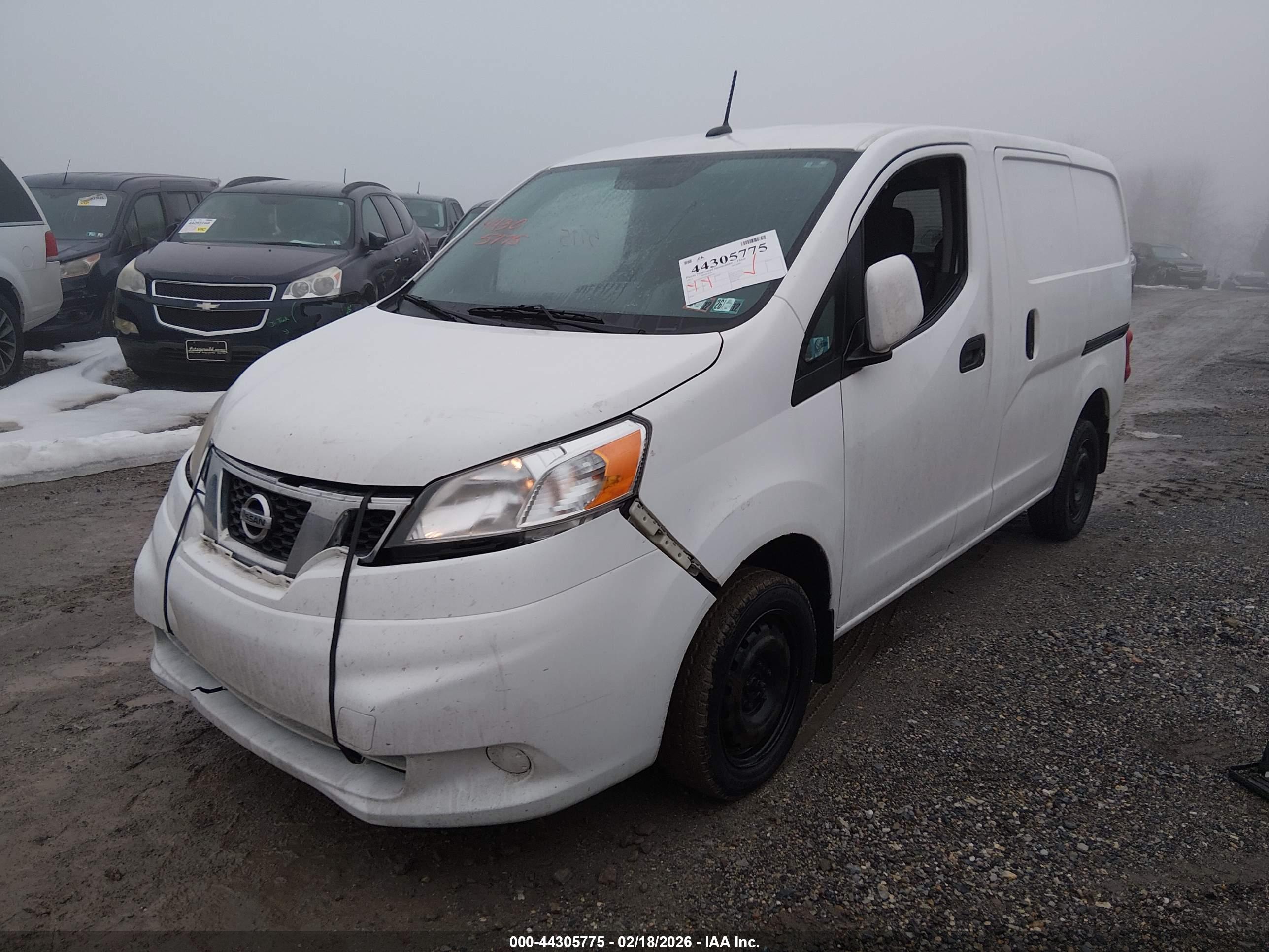 NISSAN NV200 image 2
