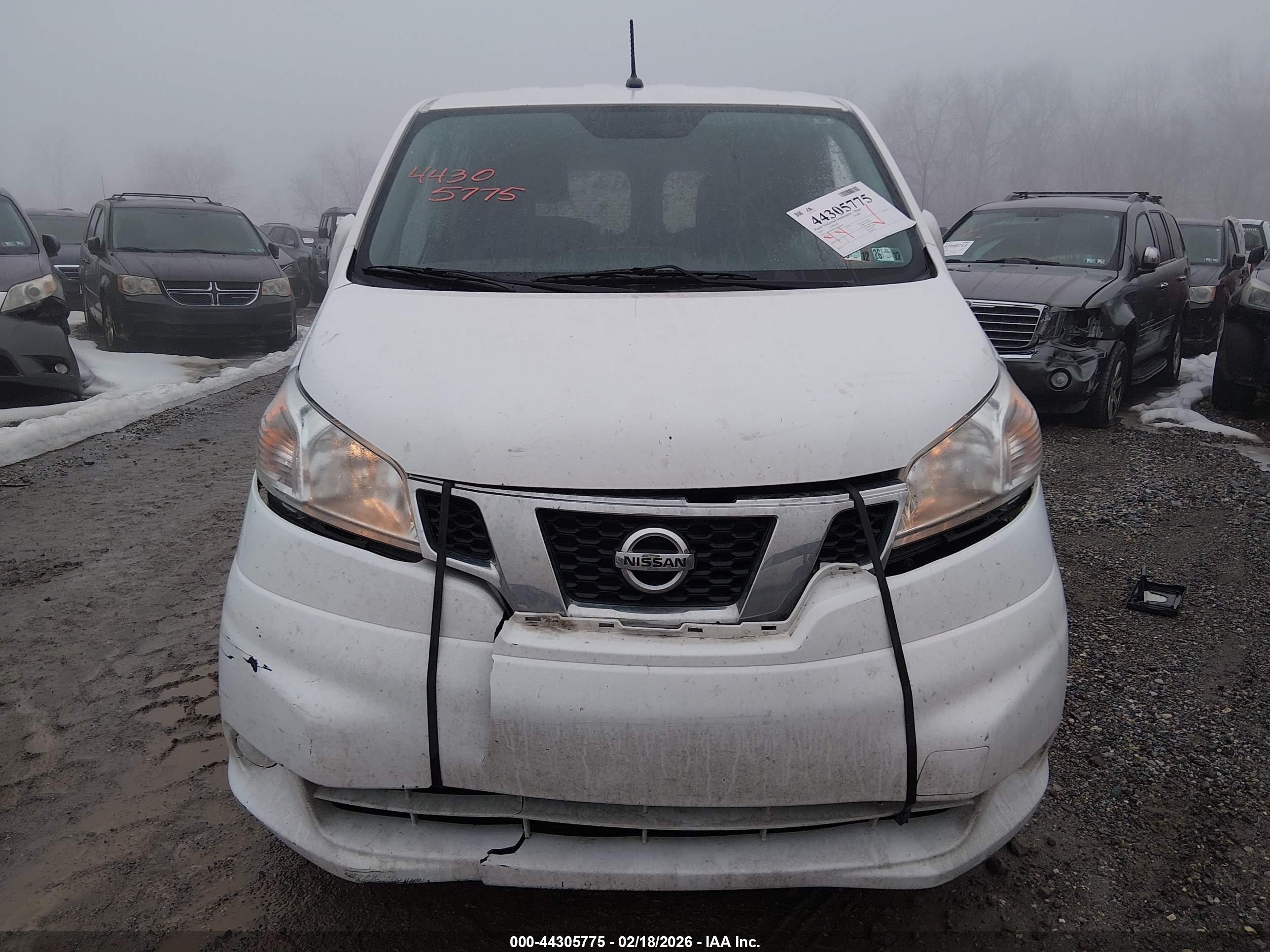 NISSAN NV200 image 6