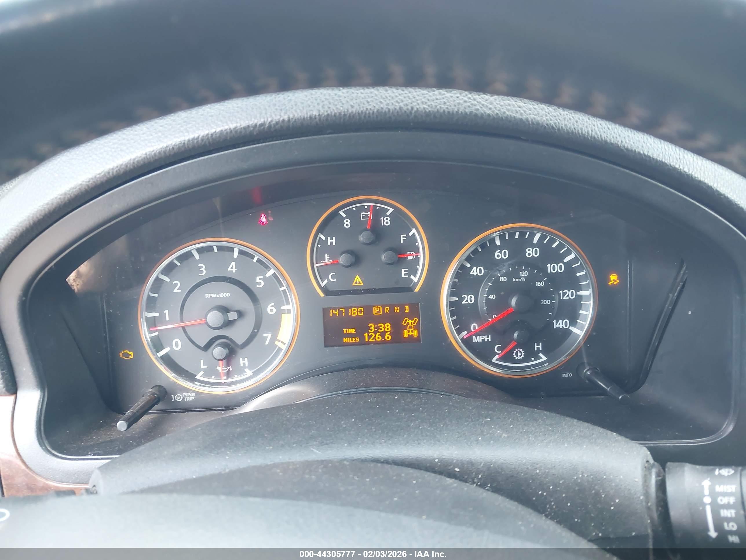 NISSAN ARMADA image 7