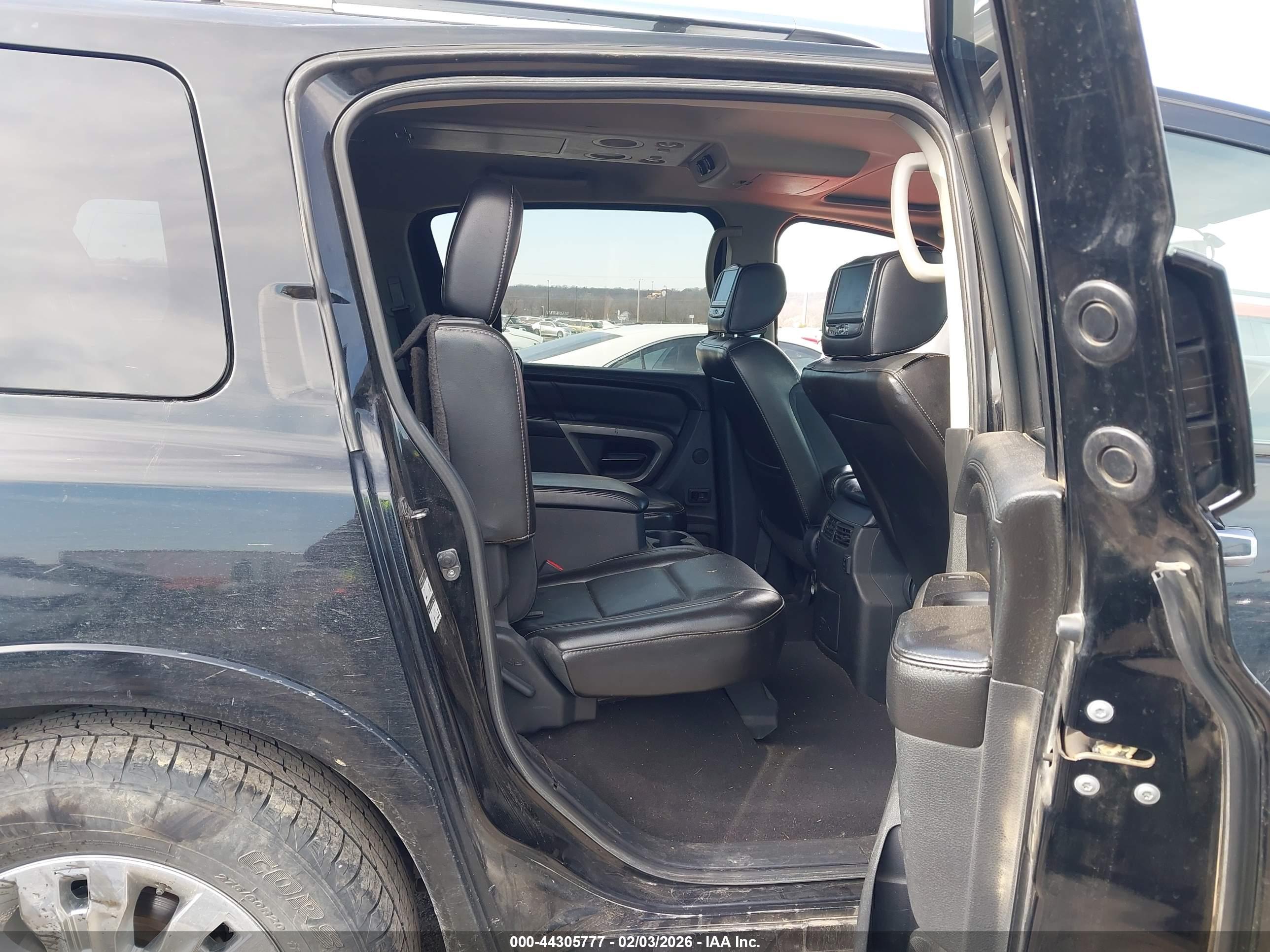 NISSAN ARMADA image 8