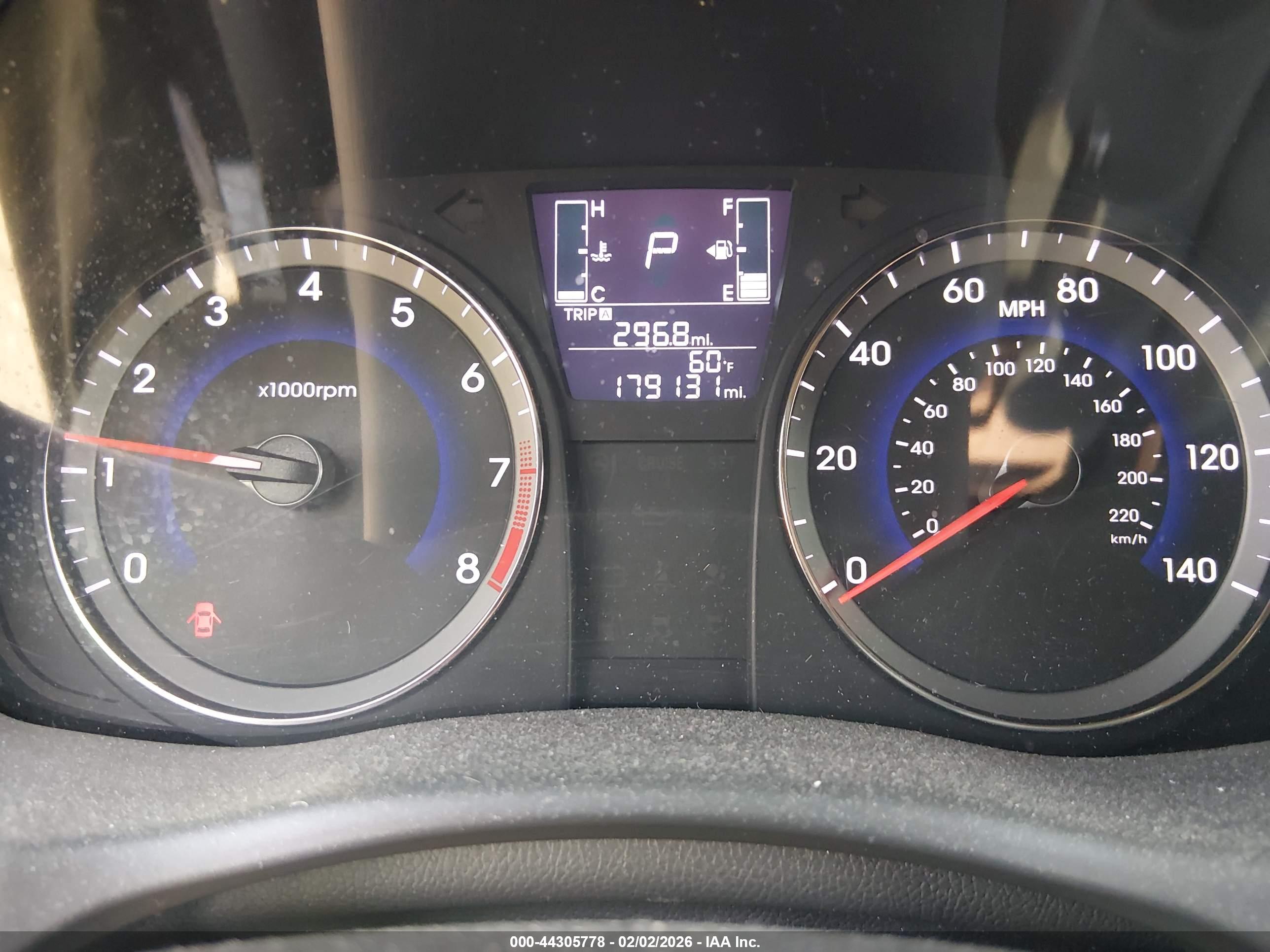 HYUNDAI ACCENT image 7