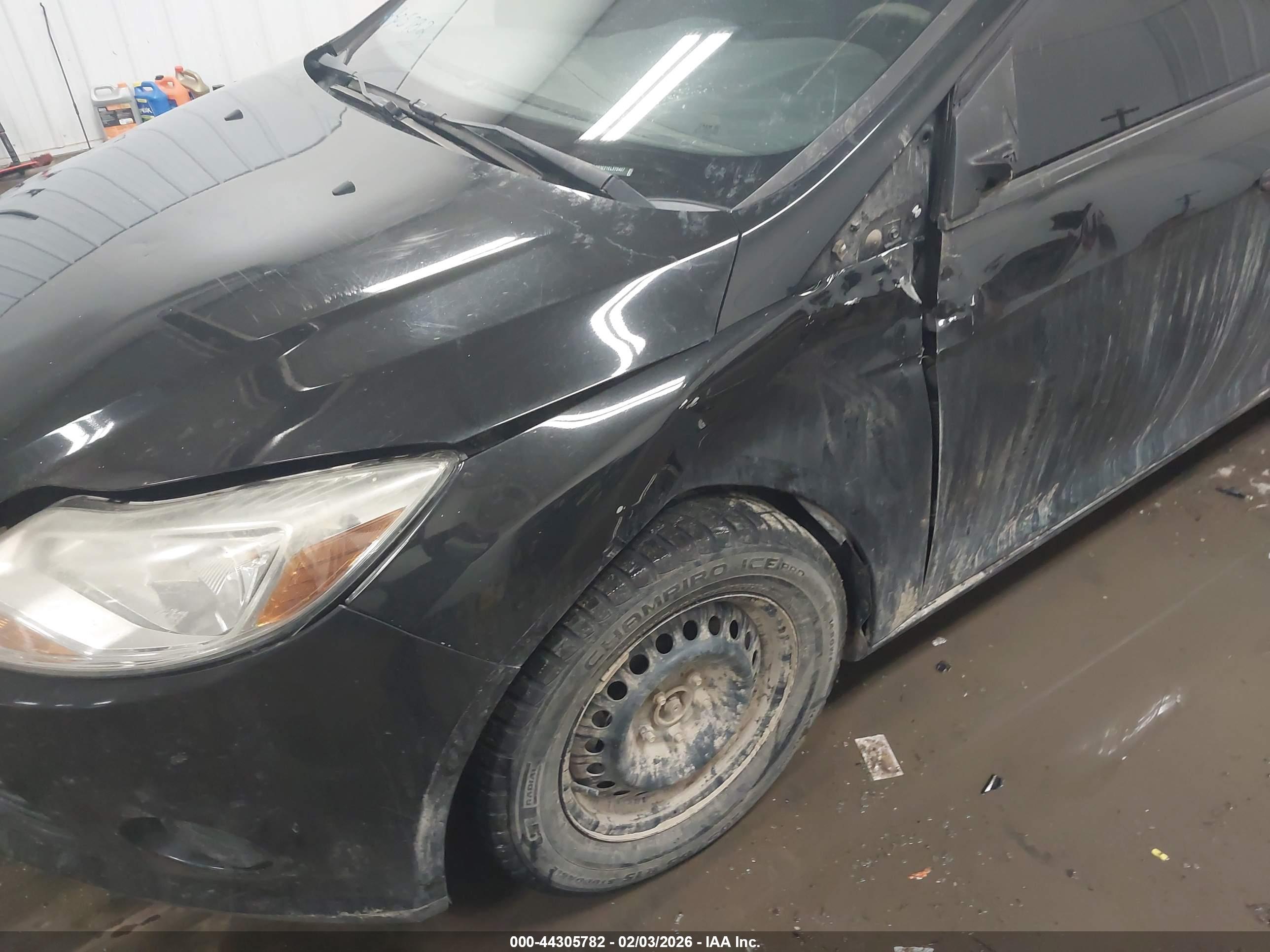 FORD FOCUS image 6