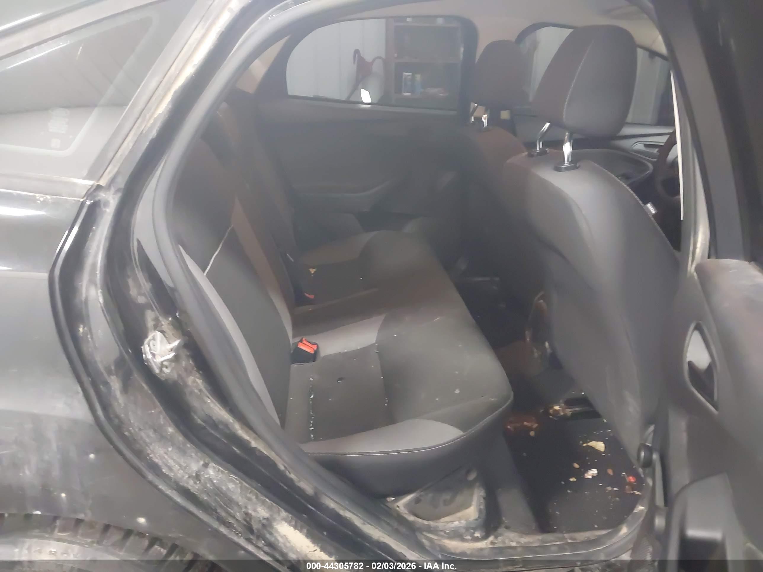 FORD FOCUS image 8