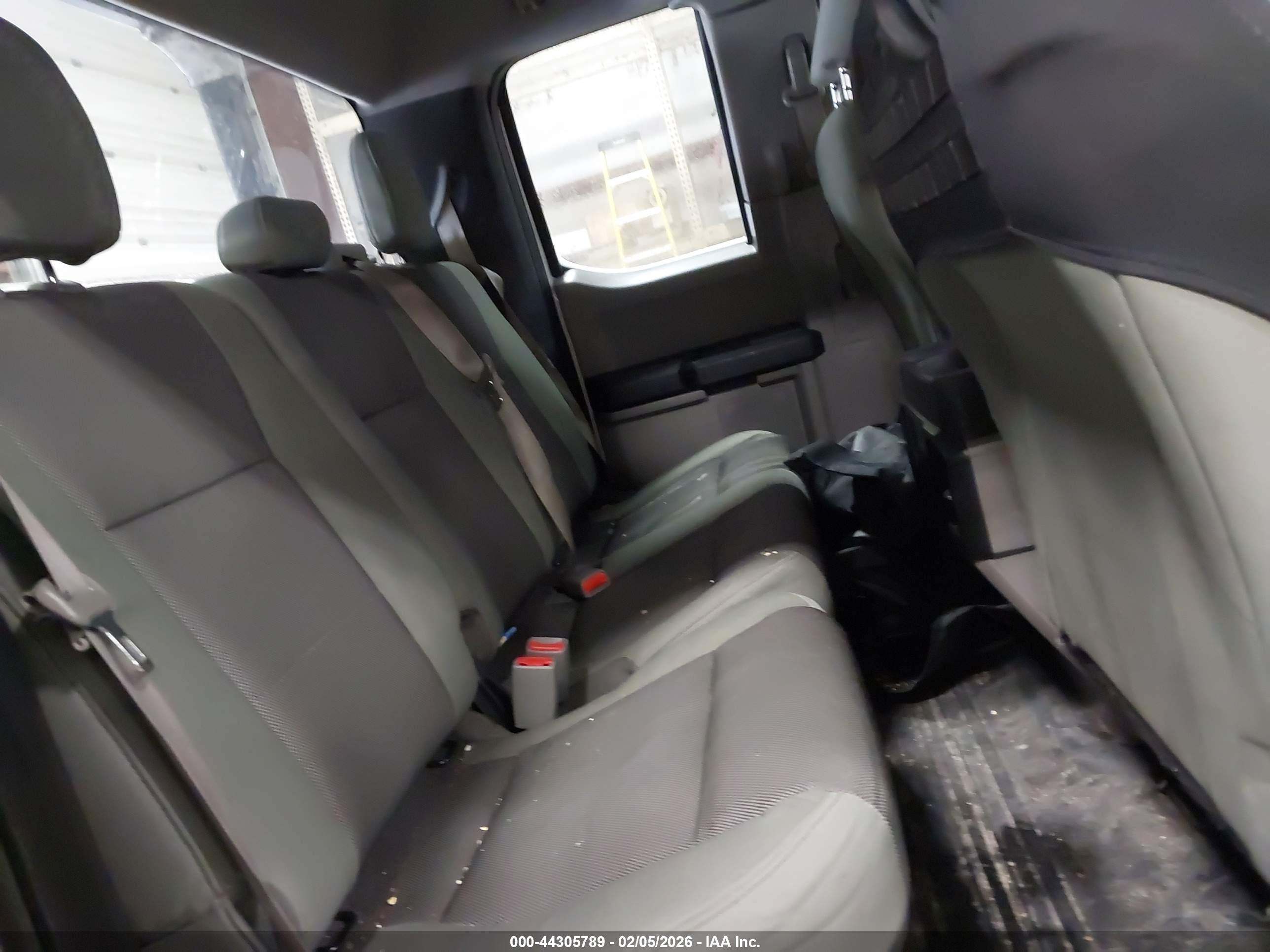 FORD F-150 image 8