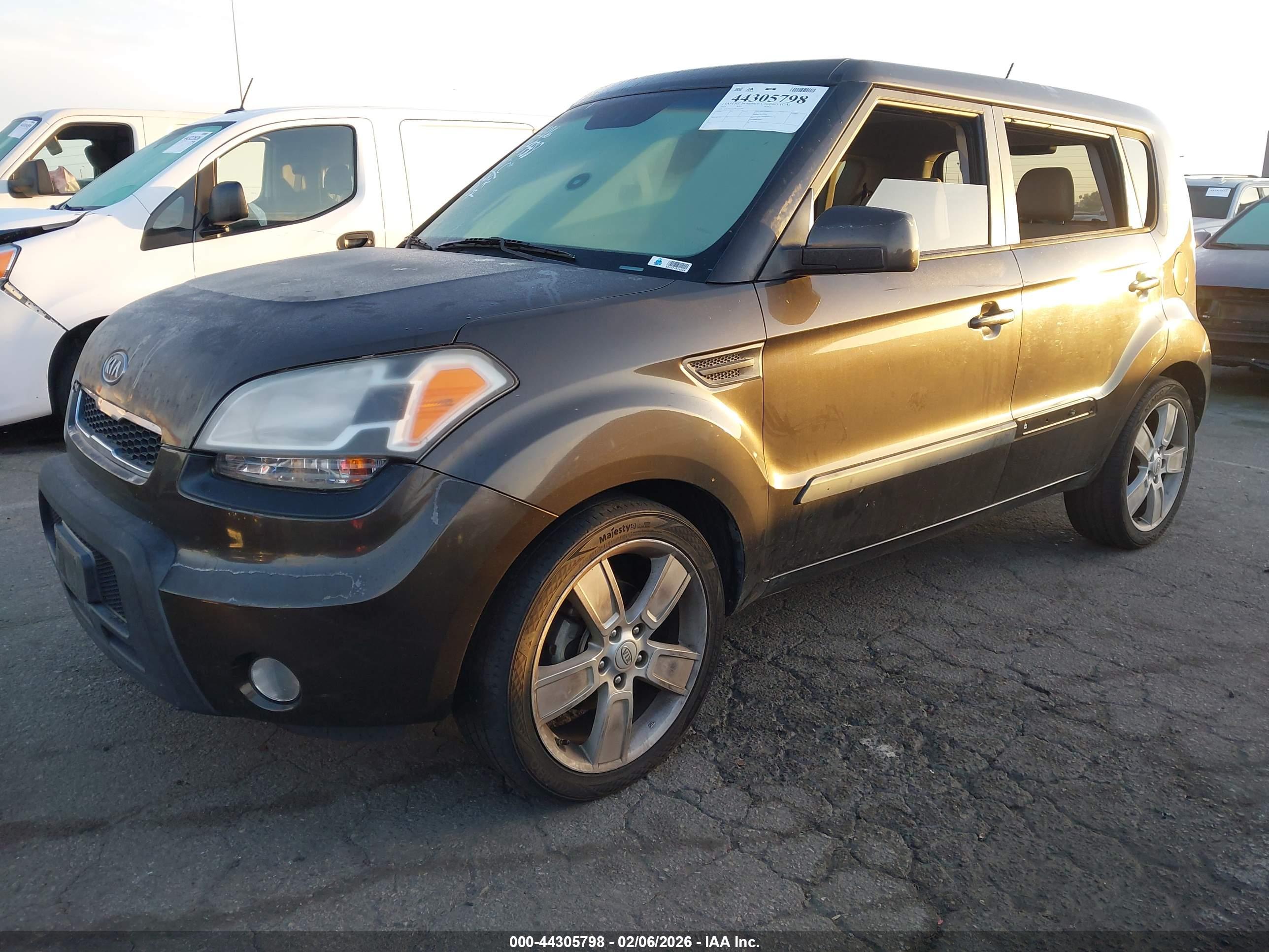 KIA SOUL image 2