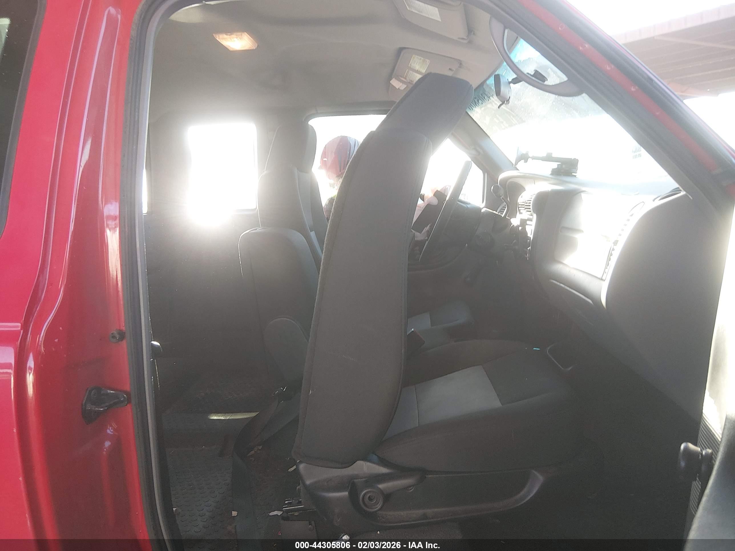 FORD RANGER image 8