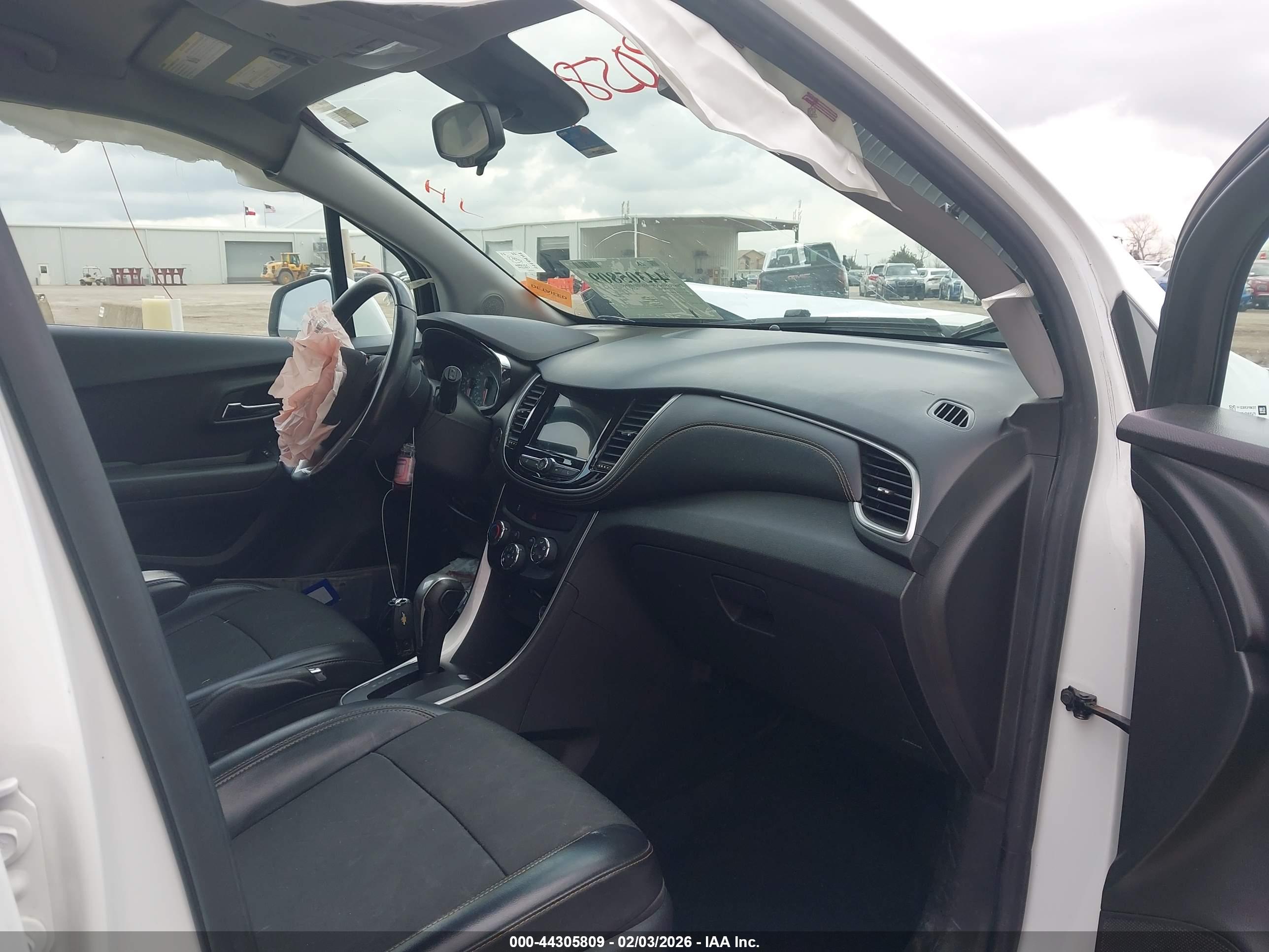 CHEVROLET TRAX image 5