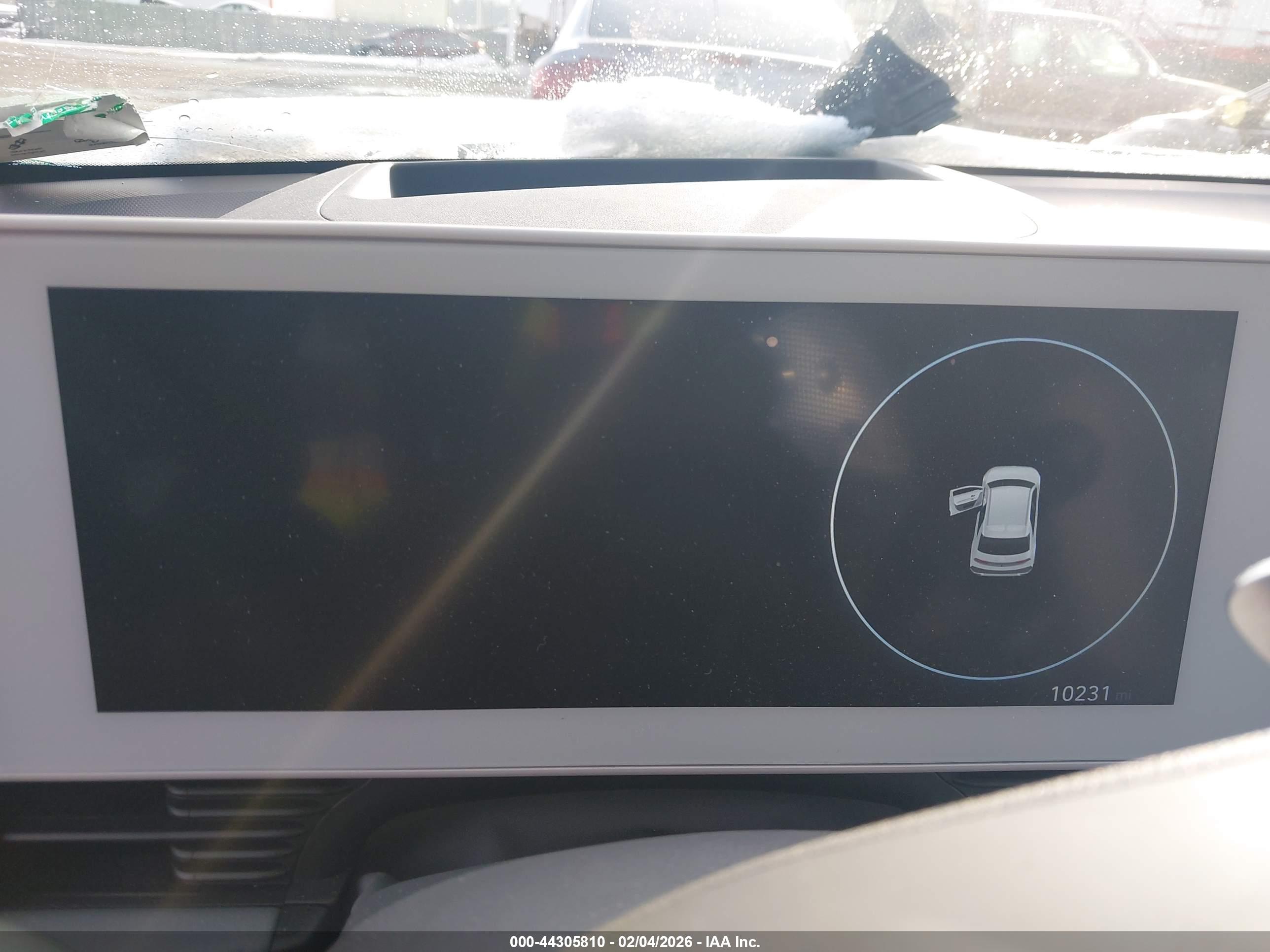 HYUNDAI IONIQ image 7