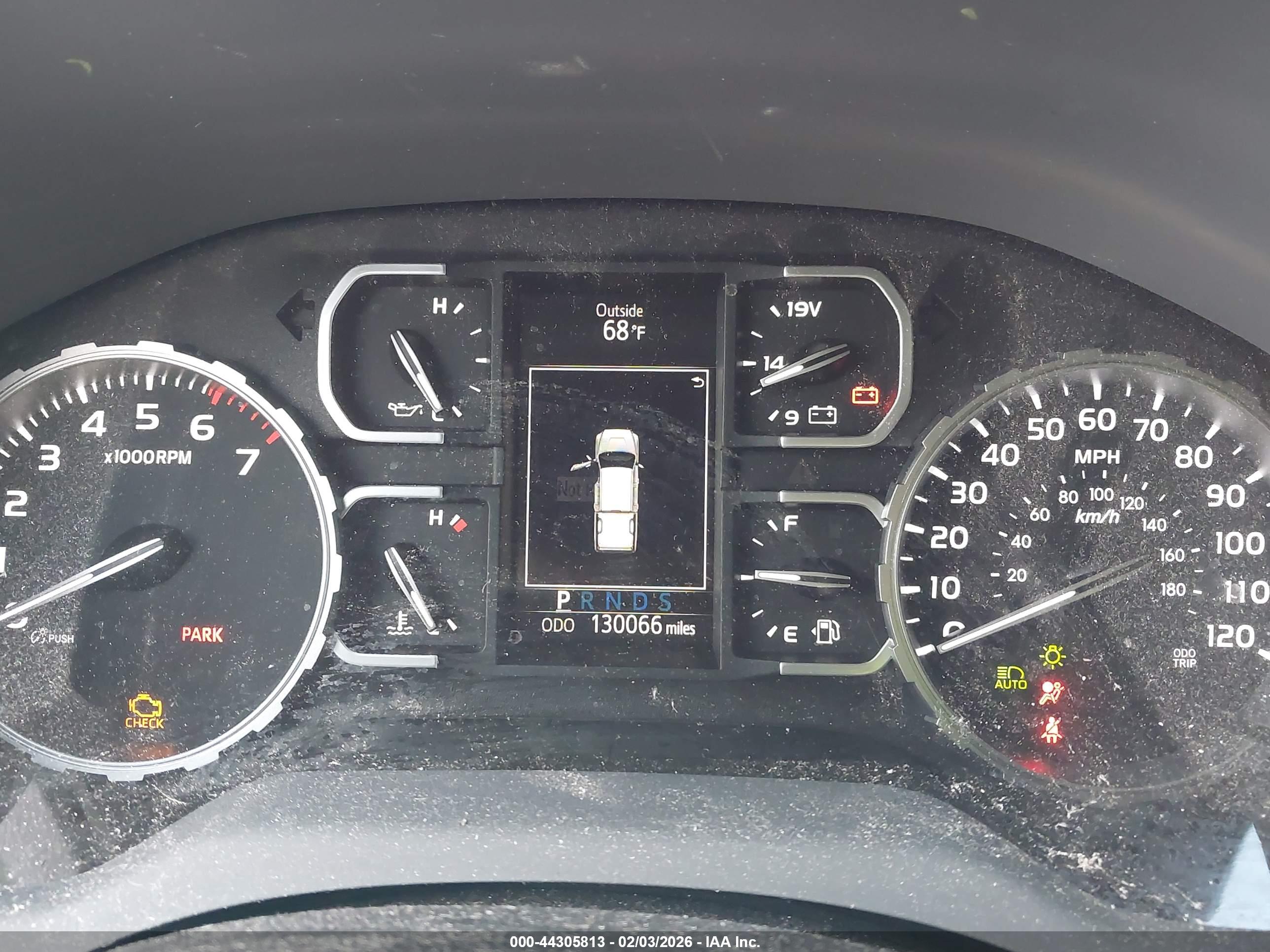 TOYOTA TUNDRA image 7