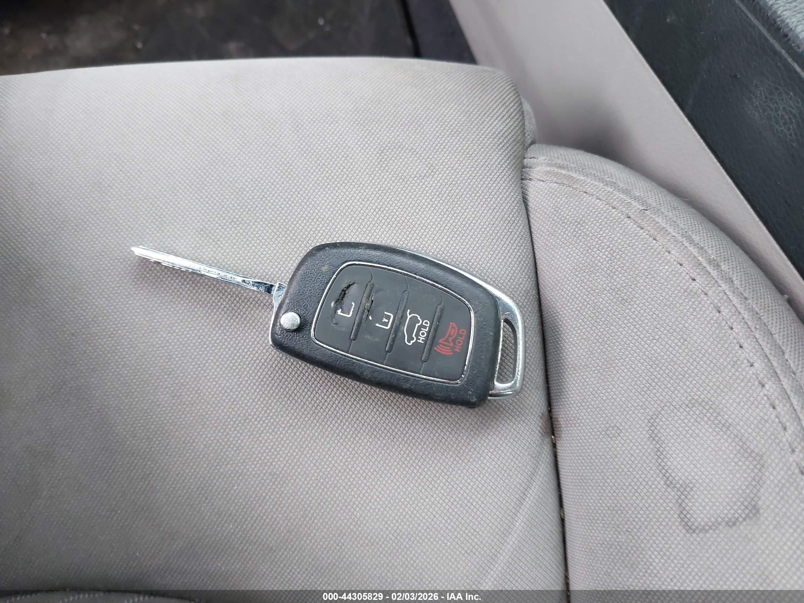 HYUNDAI SONATA image 11