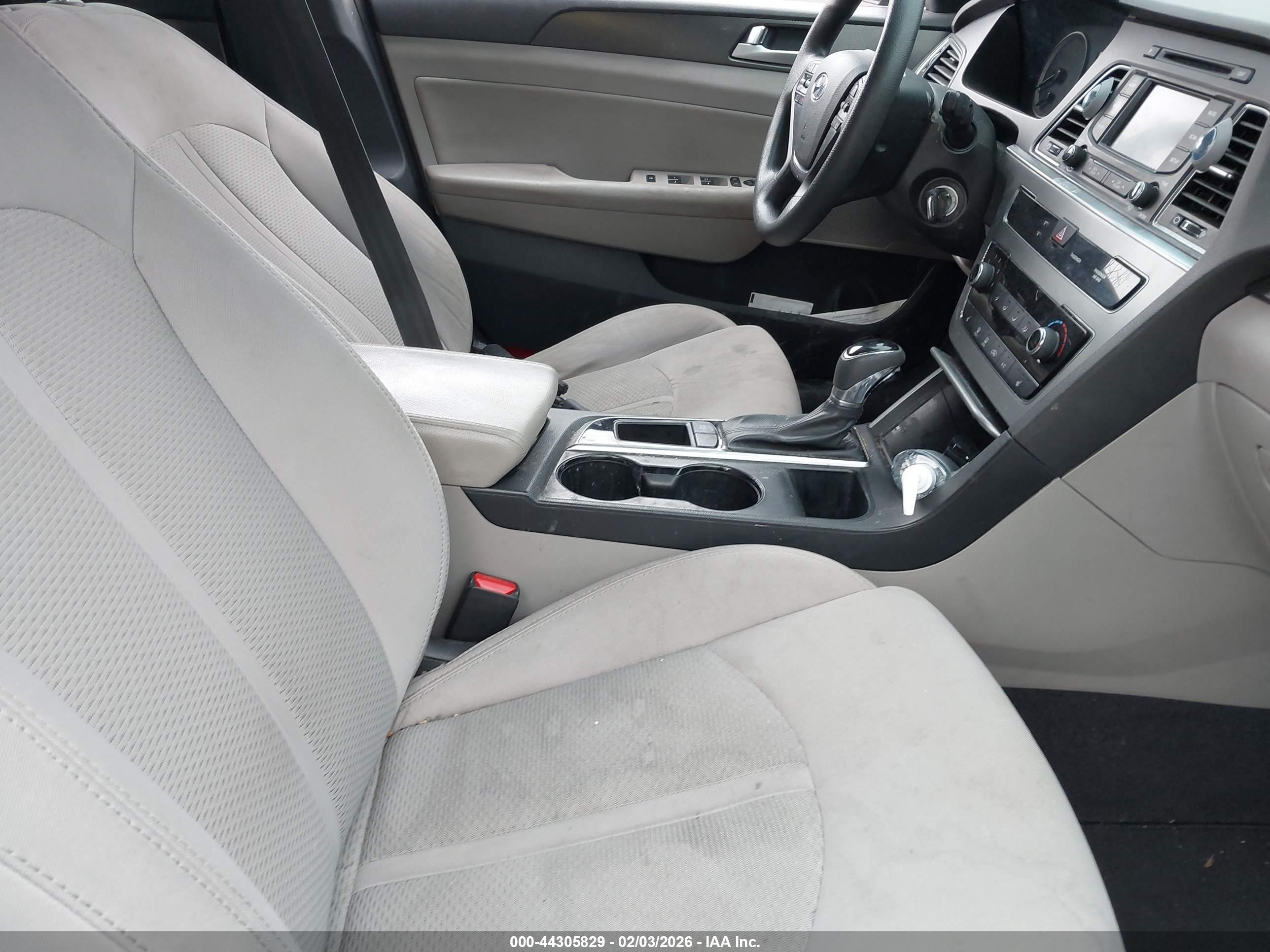 HYUNDAI SONATA image 5