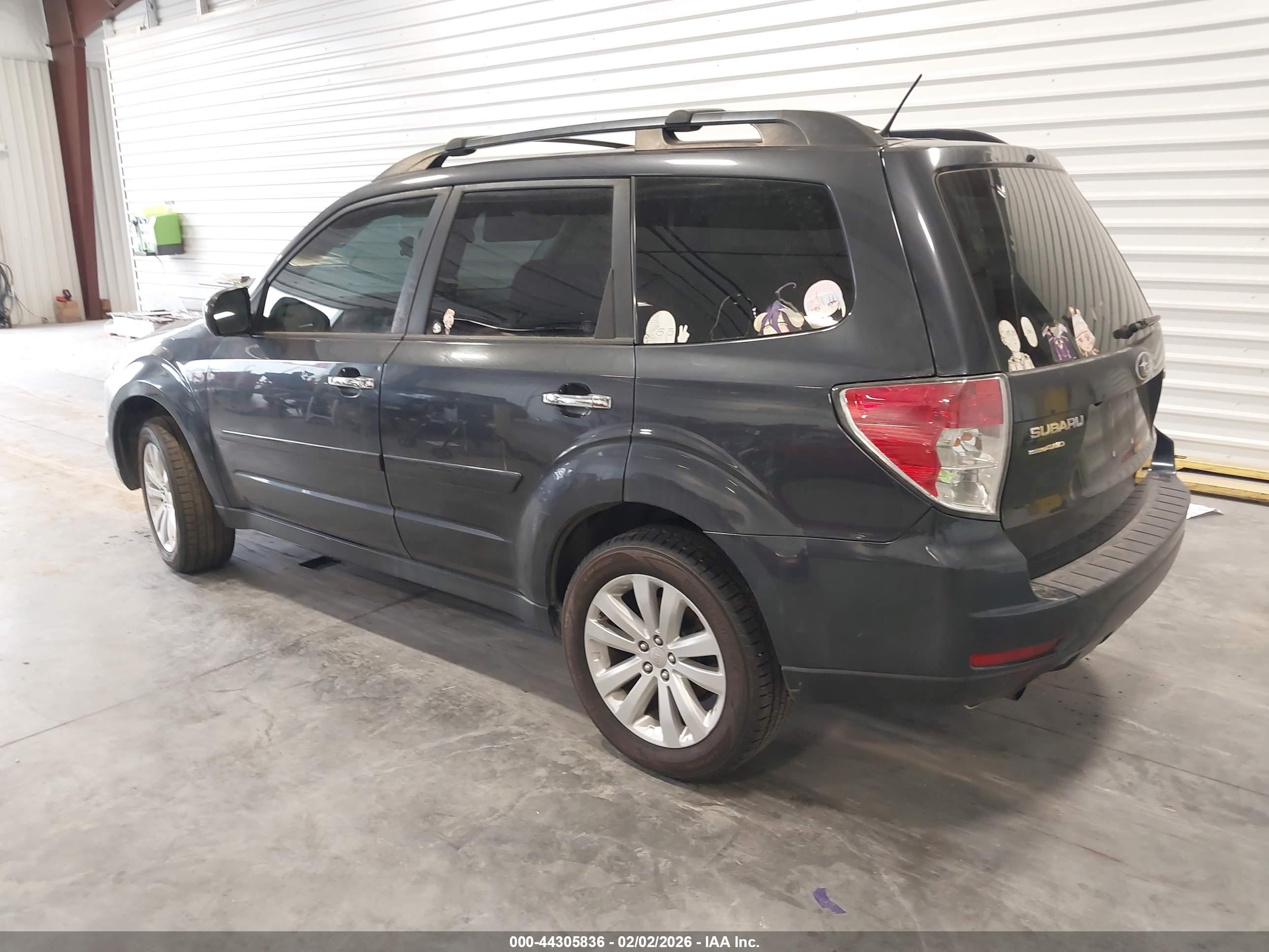 SUBARU FORESTER image 3