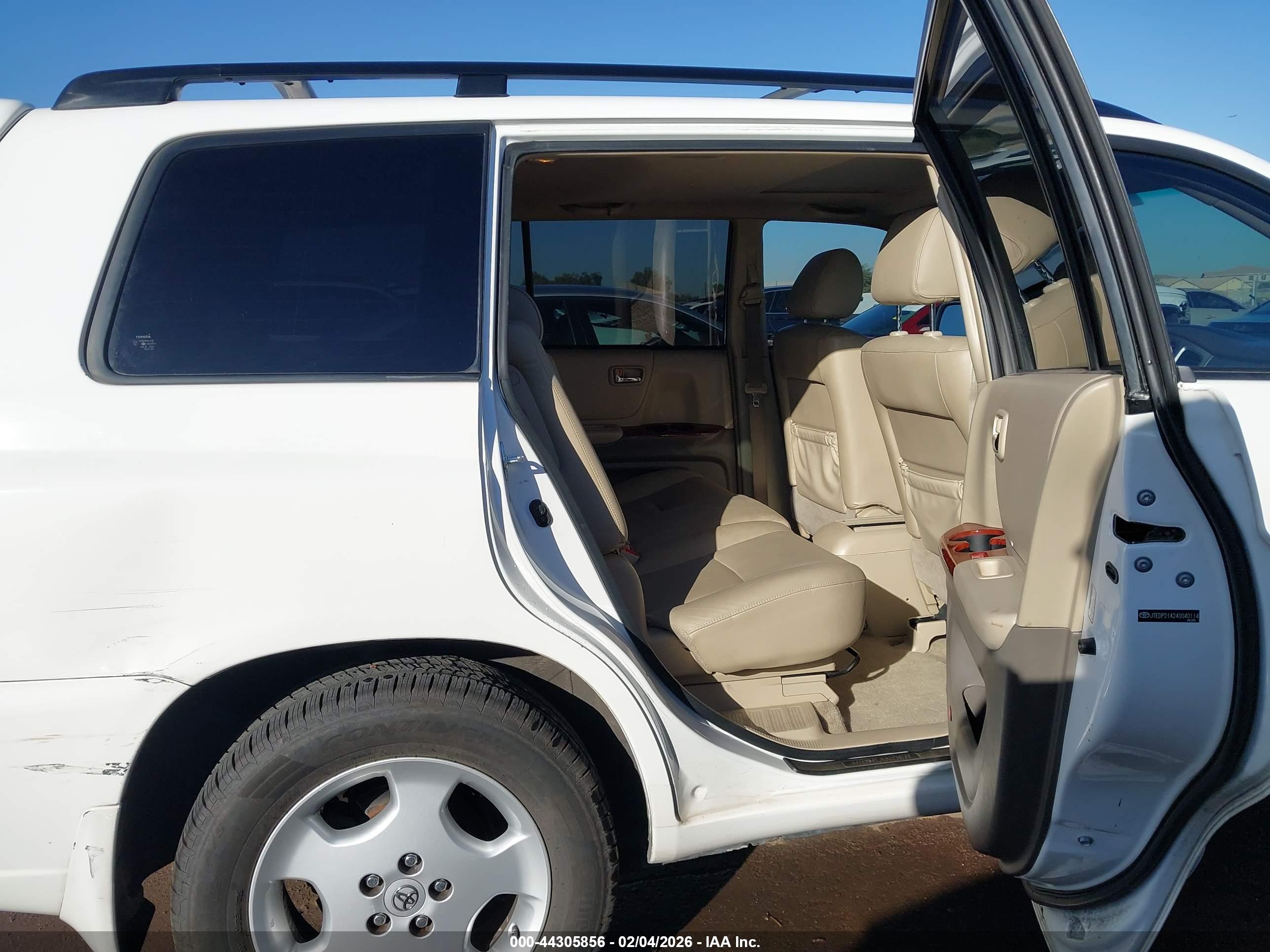 TOYOTA HIGHLANDER image 8