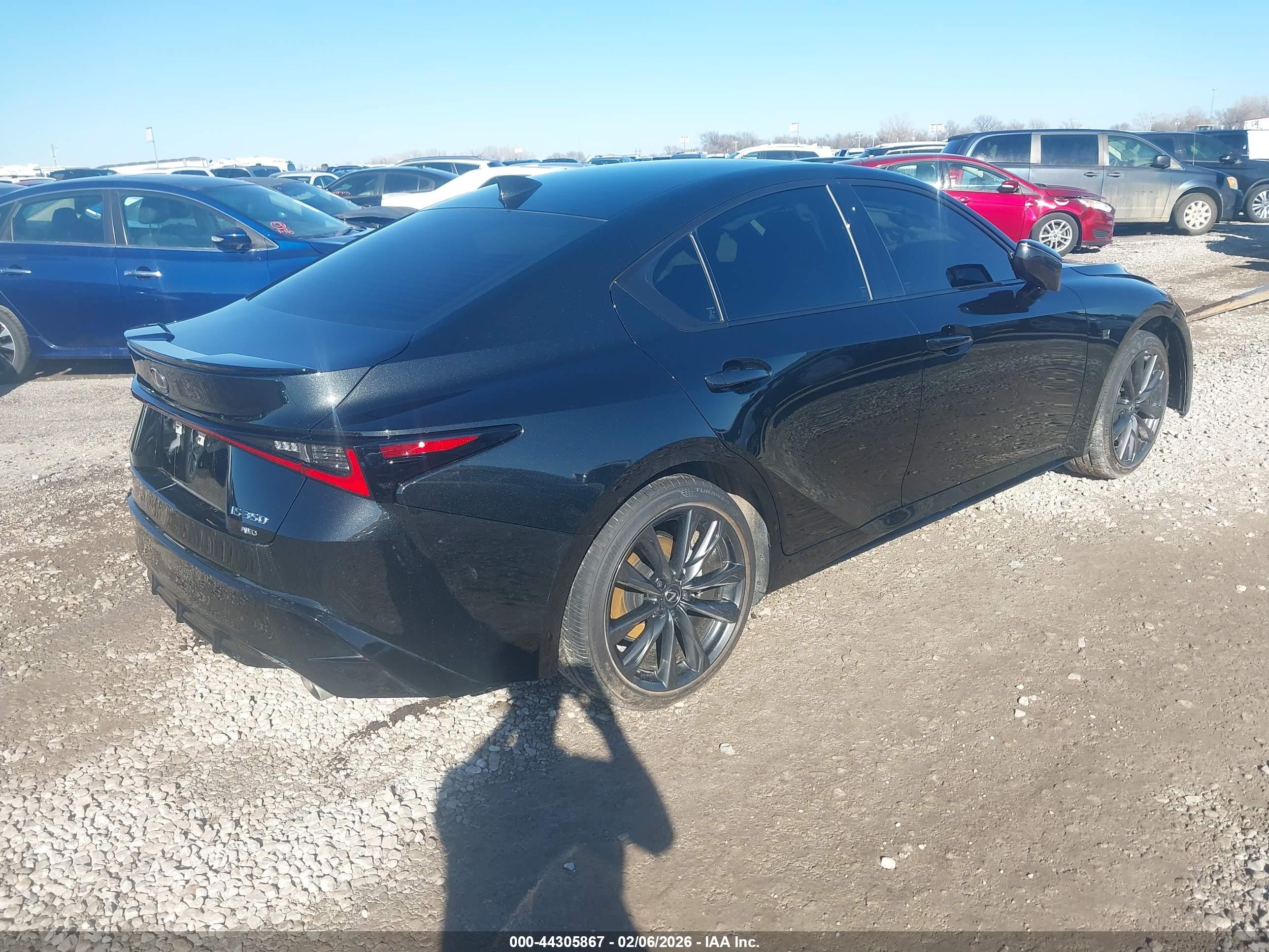 LEXUS IS image 4