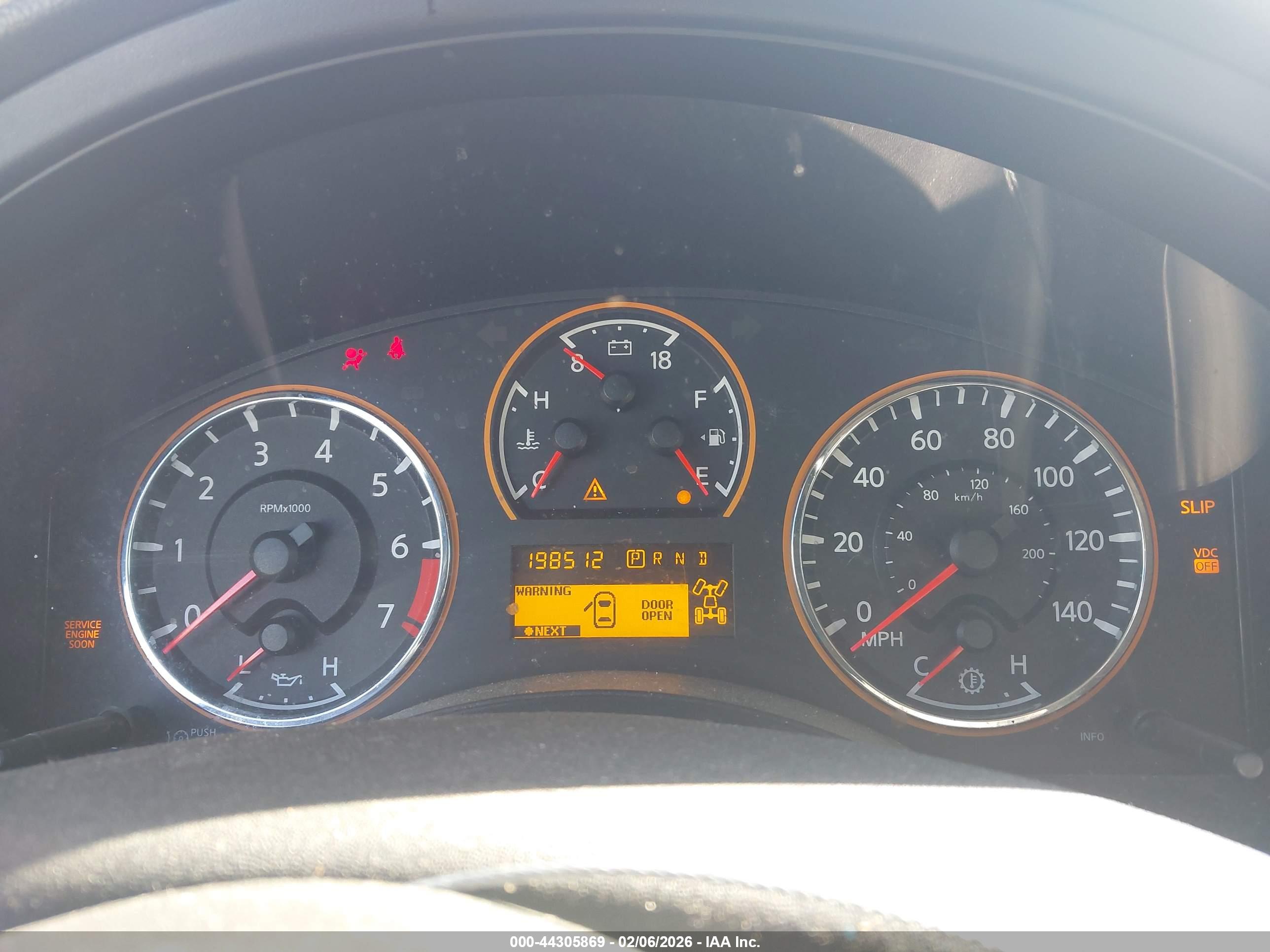 NISSAN ARMADA image 7