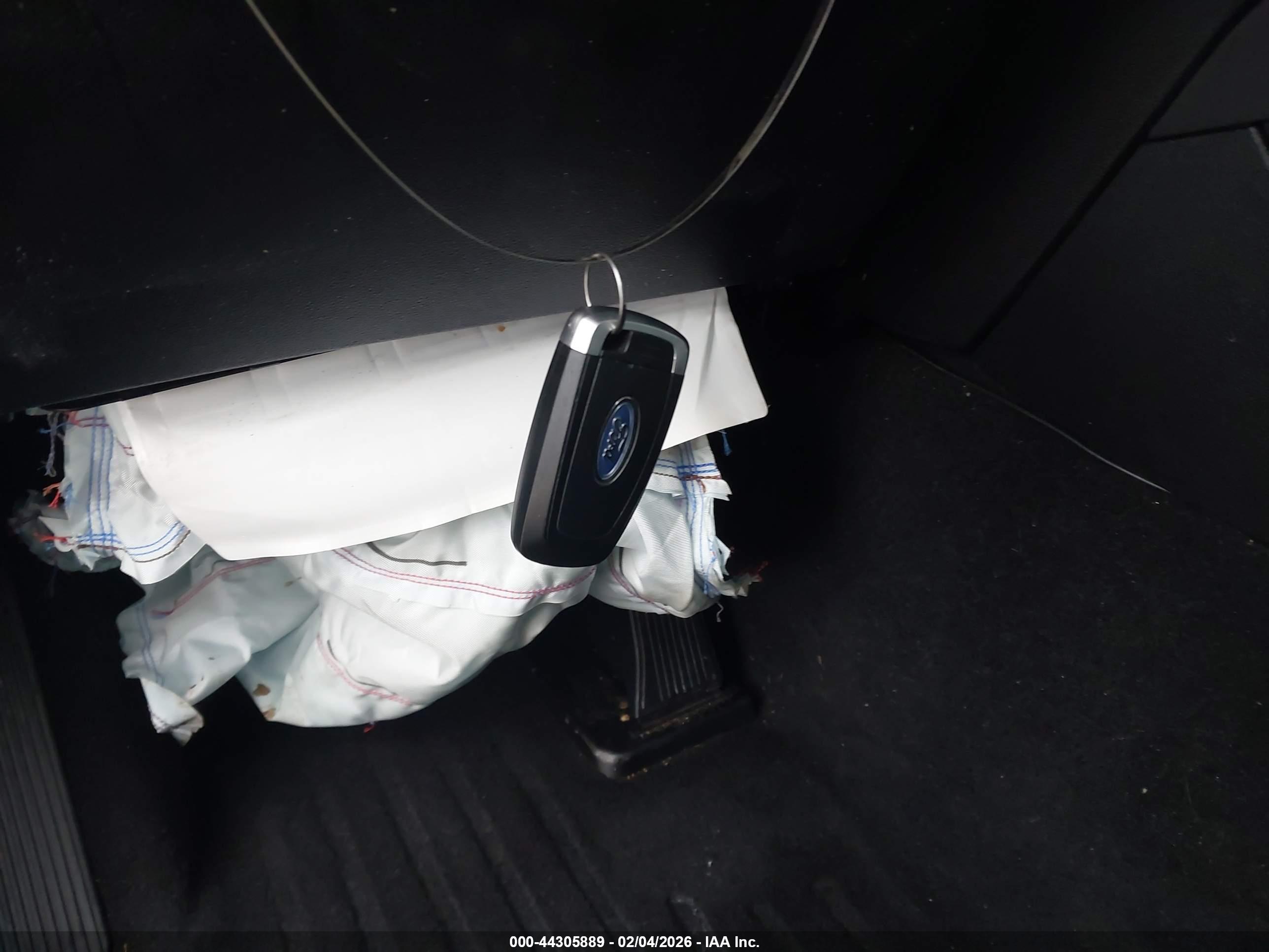 FORD EXPLORER image 11
