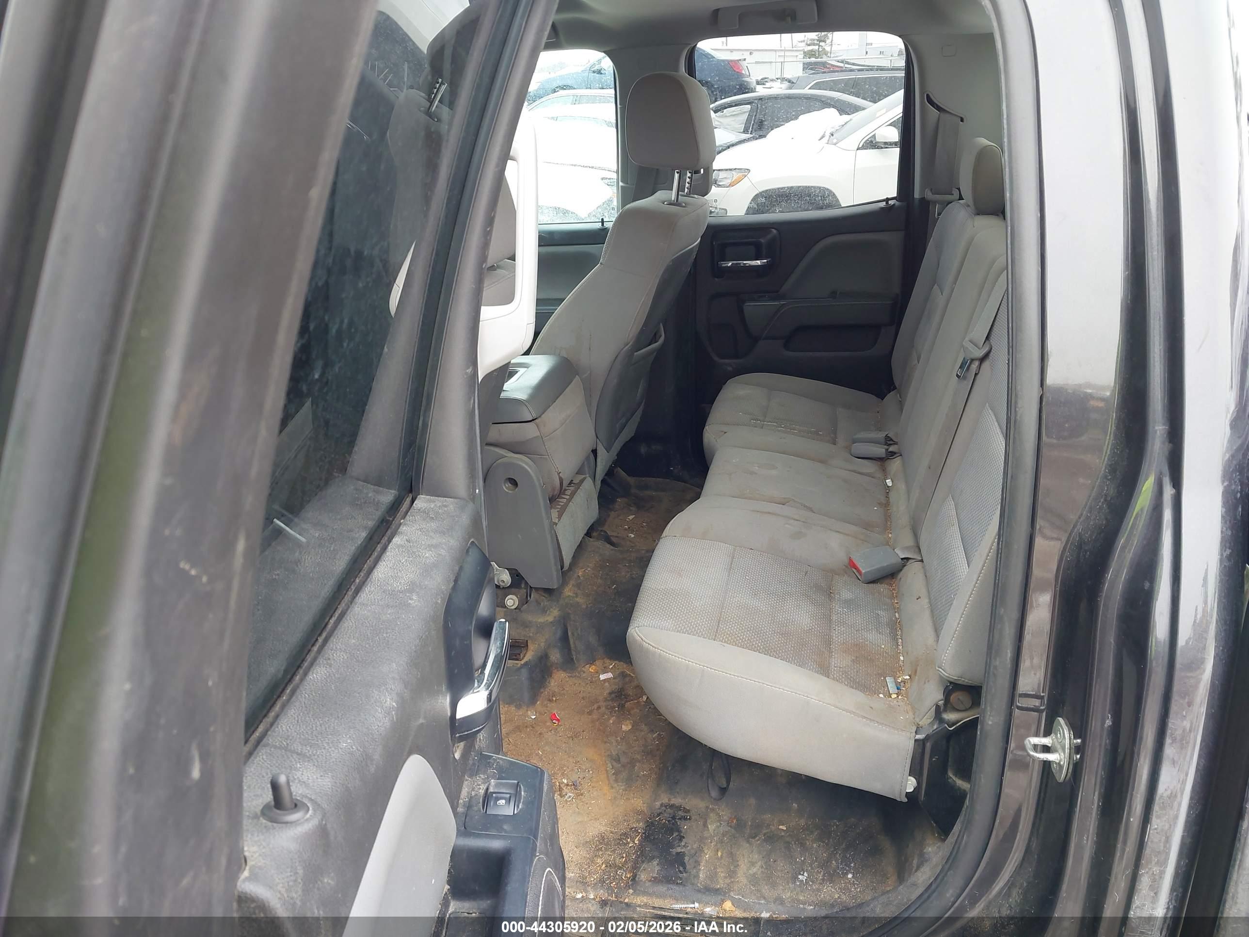 CHEVROLET SILVERADO image 8